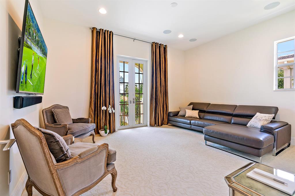 INTRACOASTAL PARK - Residential