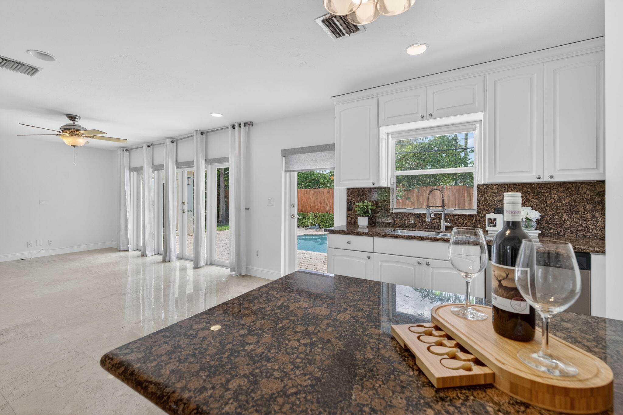 CORAL RIDGE NORTH - Residential Lease