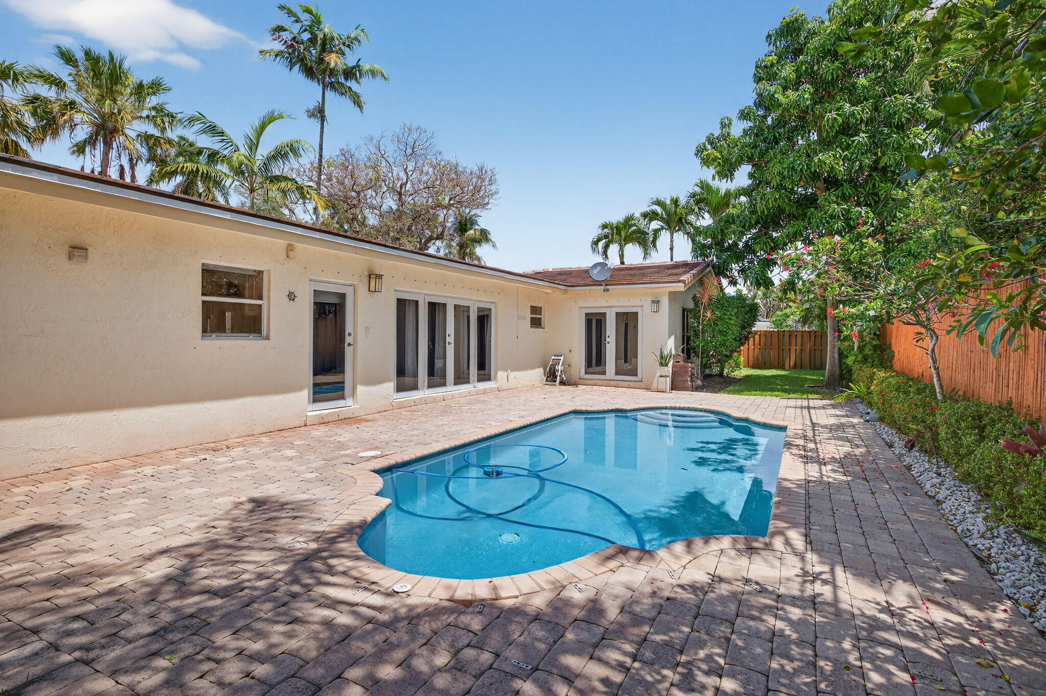 CORAL RIDGE NORTH - Residential Lease