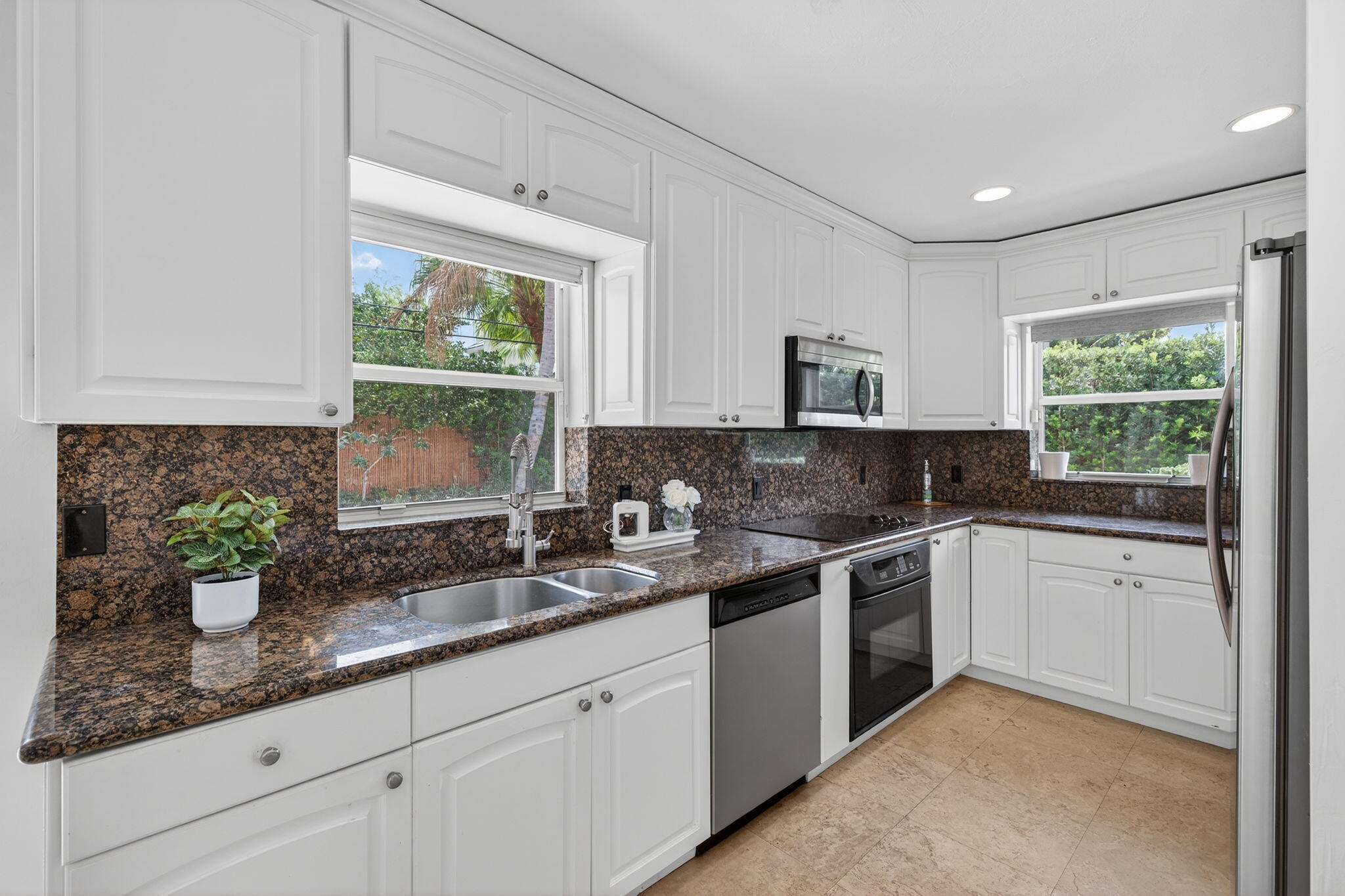 CORAL RIDGE NORTH - Residential Lease