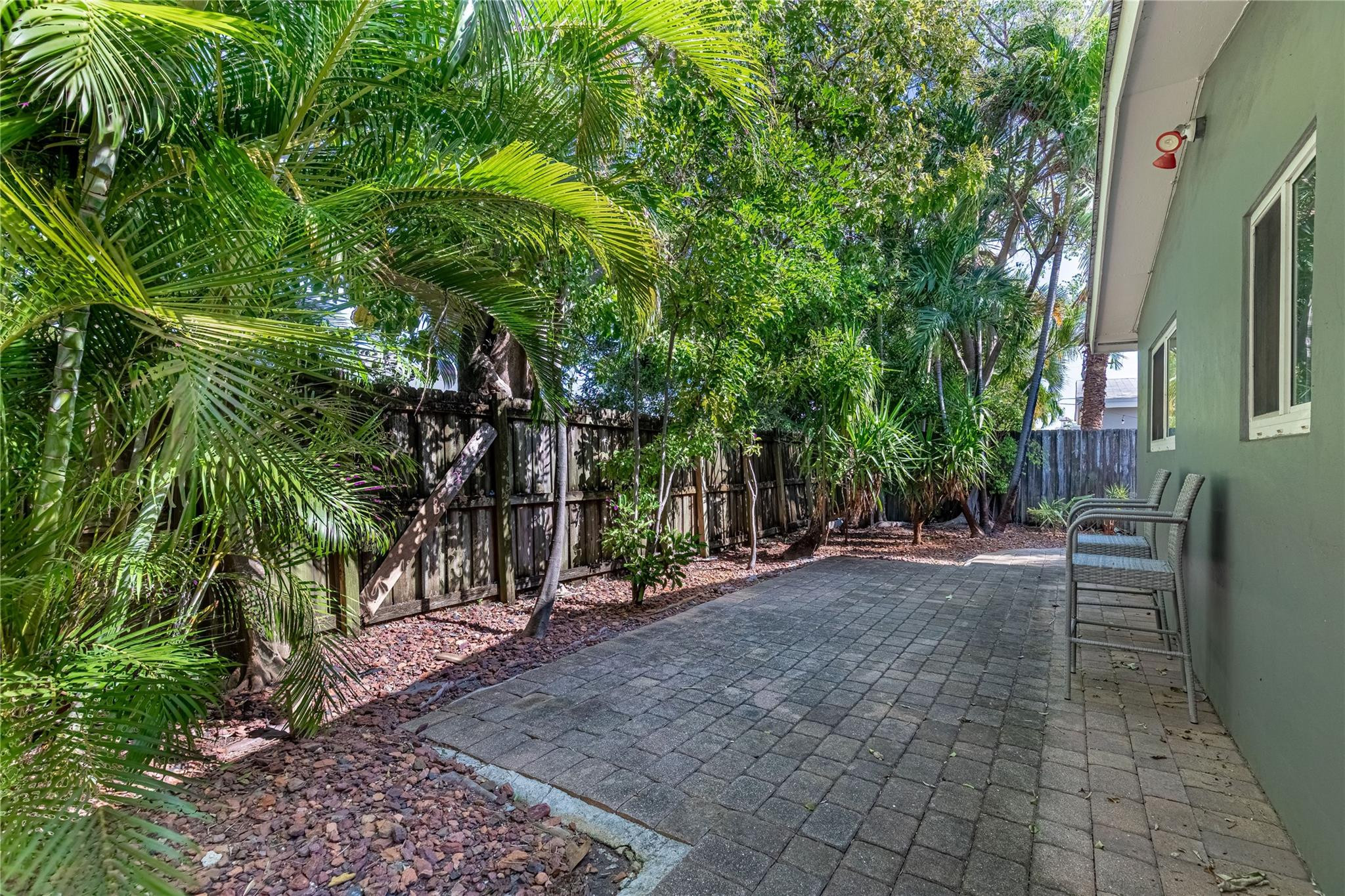 WILTON MANORS - Residential Income