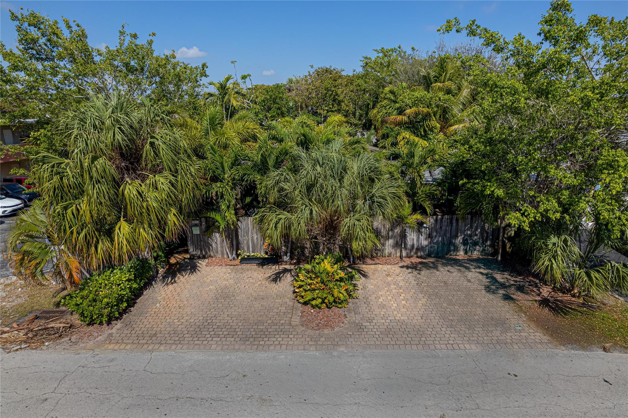 WILTON MANORS - Residential Income