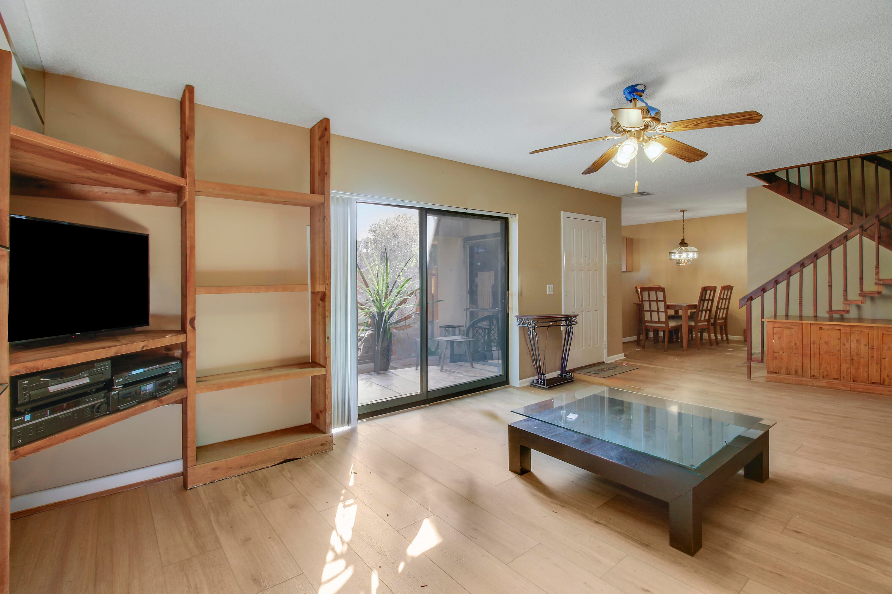 231 CHARTER Way