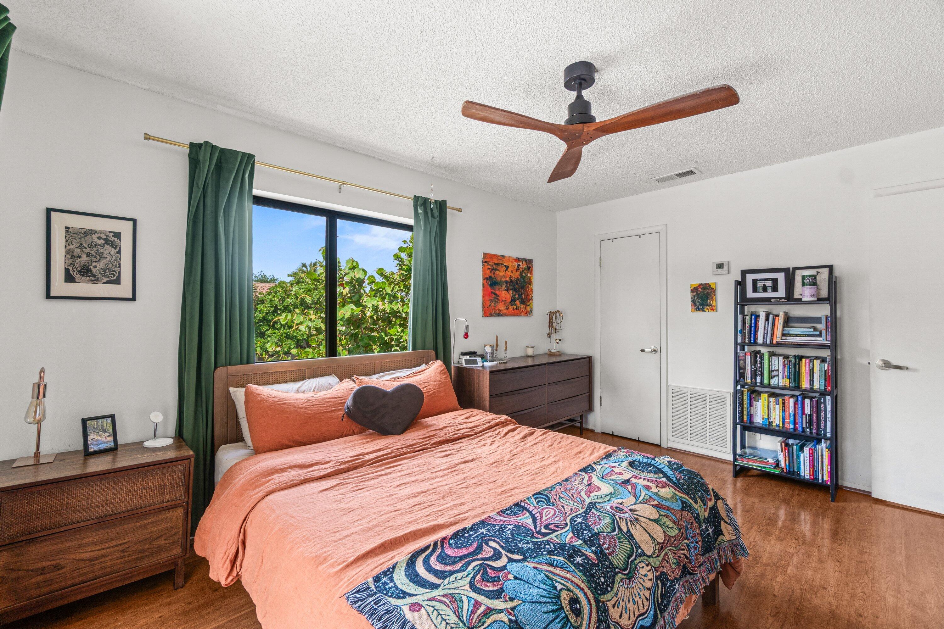 SUNFLOWER CONDO - Residential