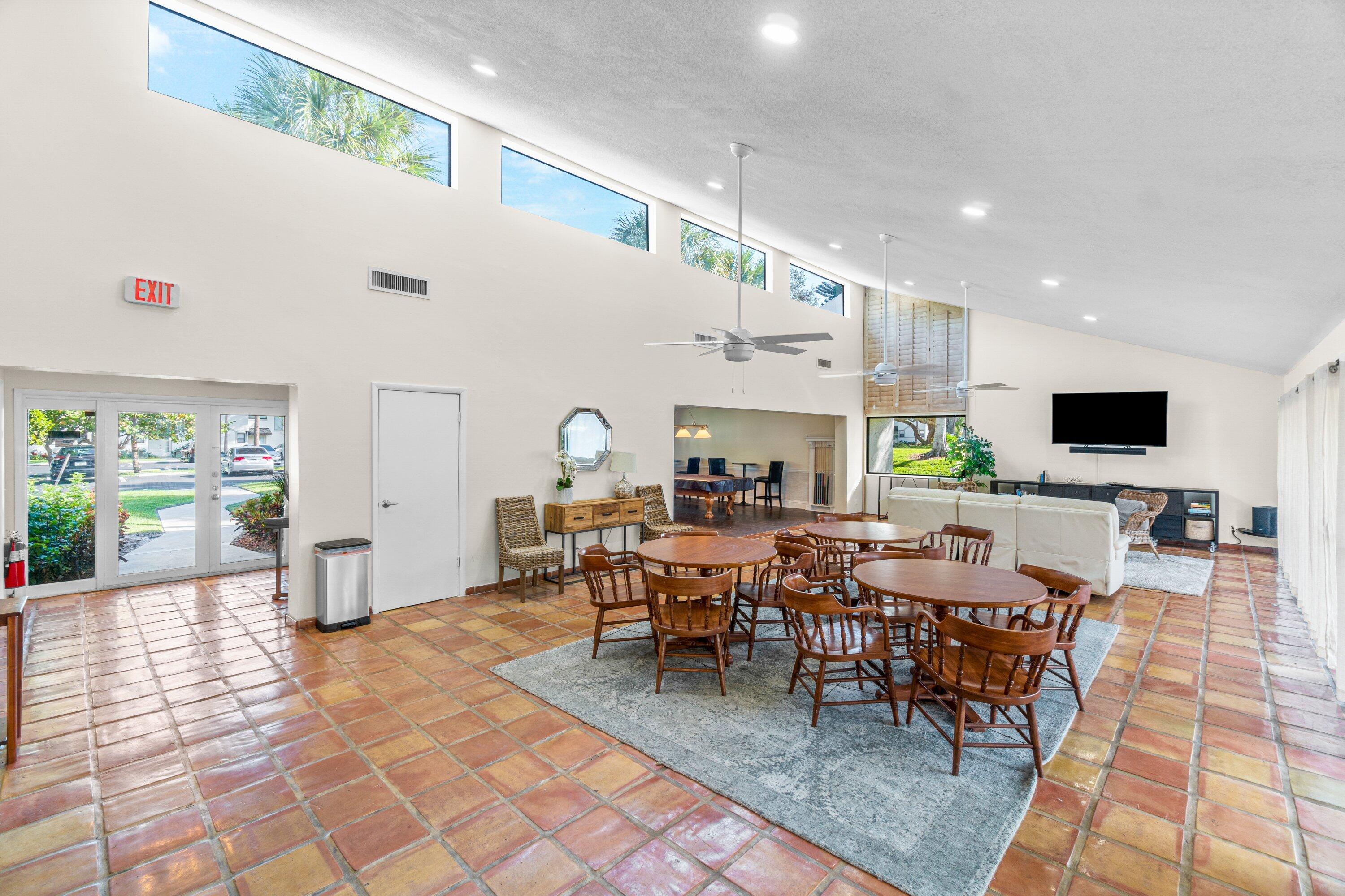 SUNFLOWER CONDO - Residential