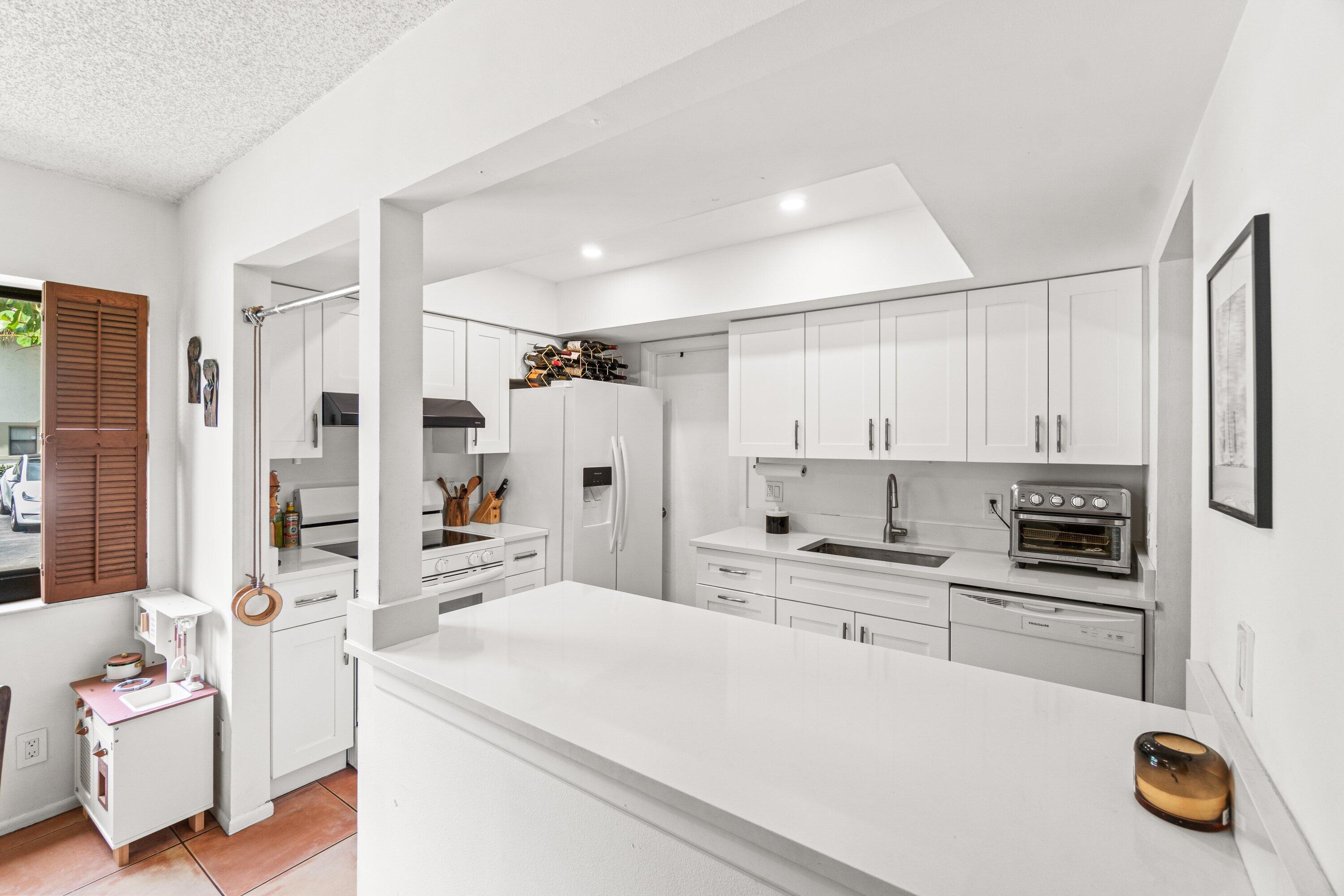 SUNFLOWER CONDO - Residential