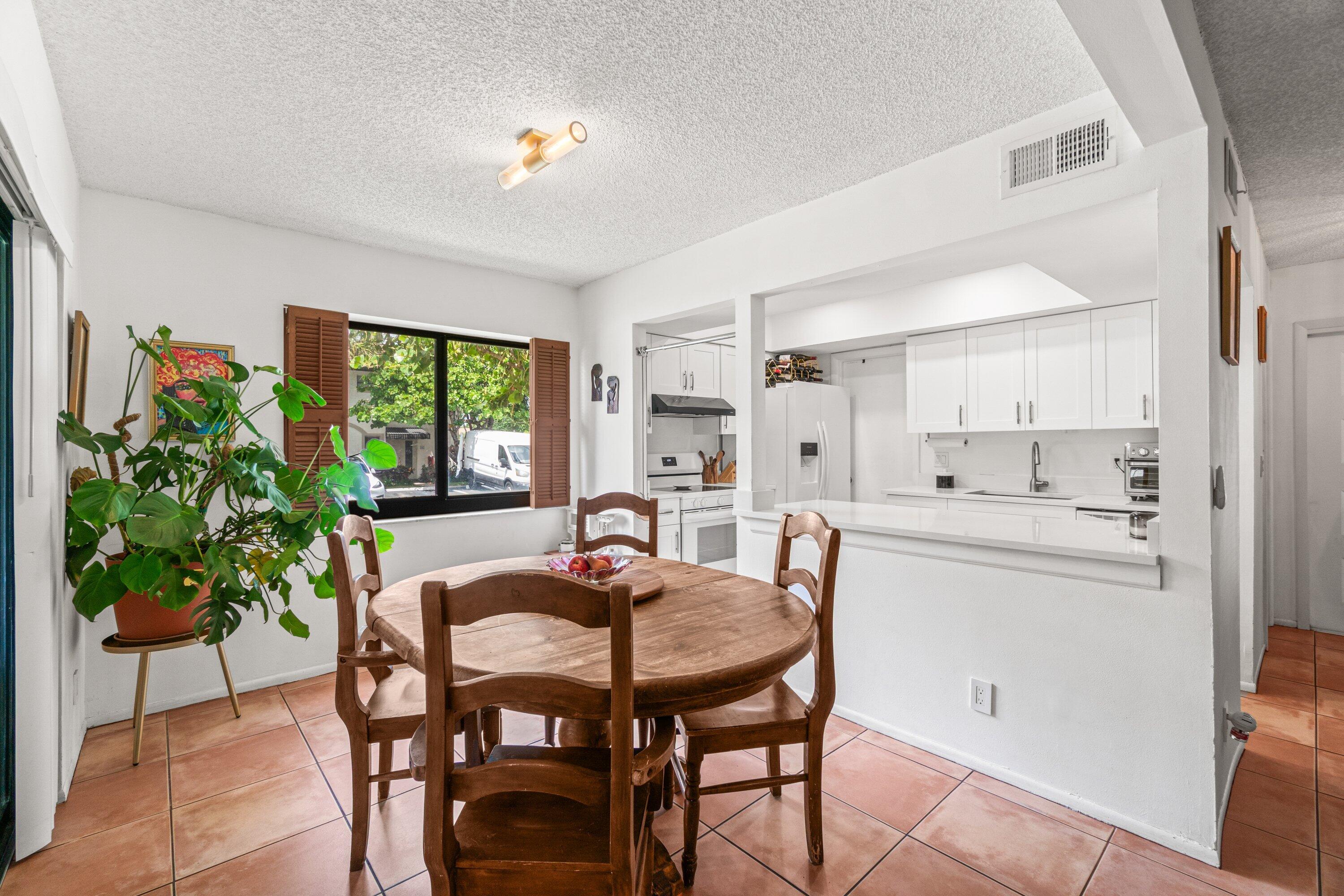 SUNFLOWER CONDO - Residential