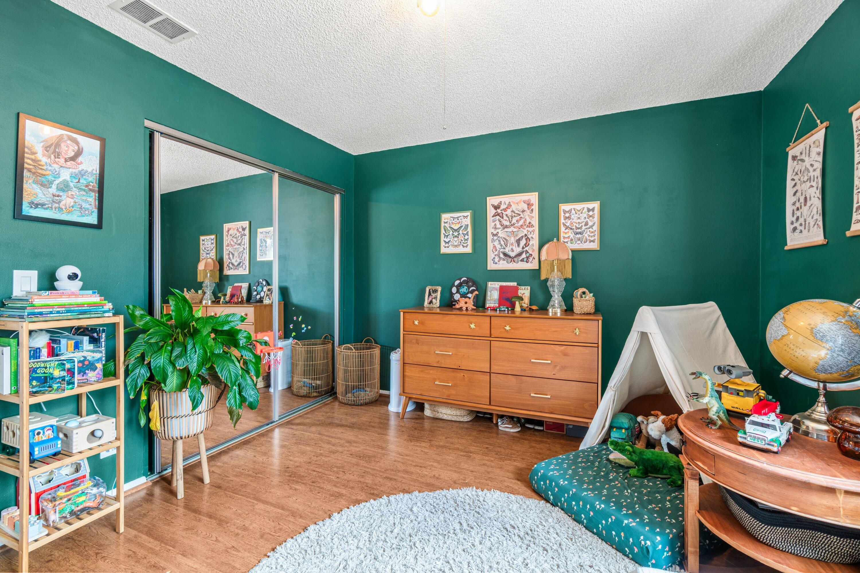 SUNFLOWER CONDO - Residential