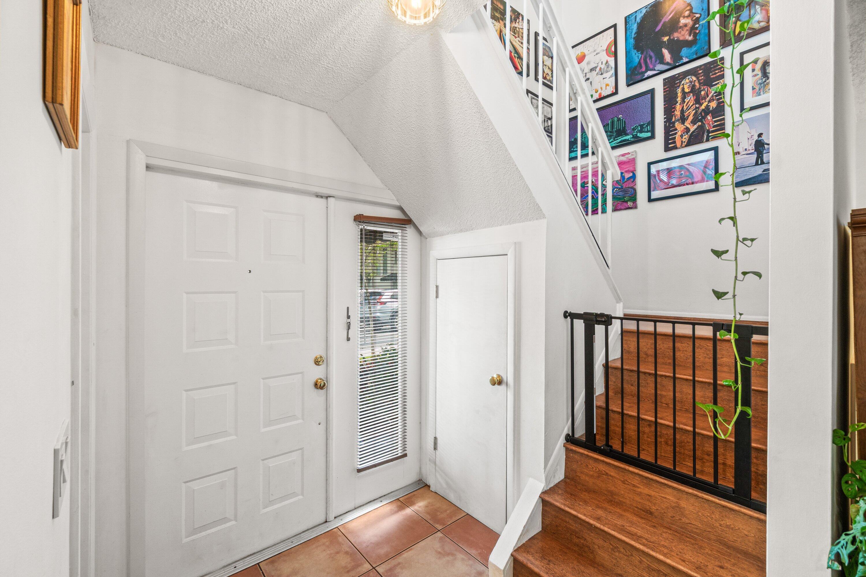 SUNFLOWER CONDO - Residential