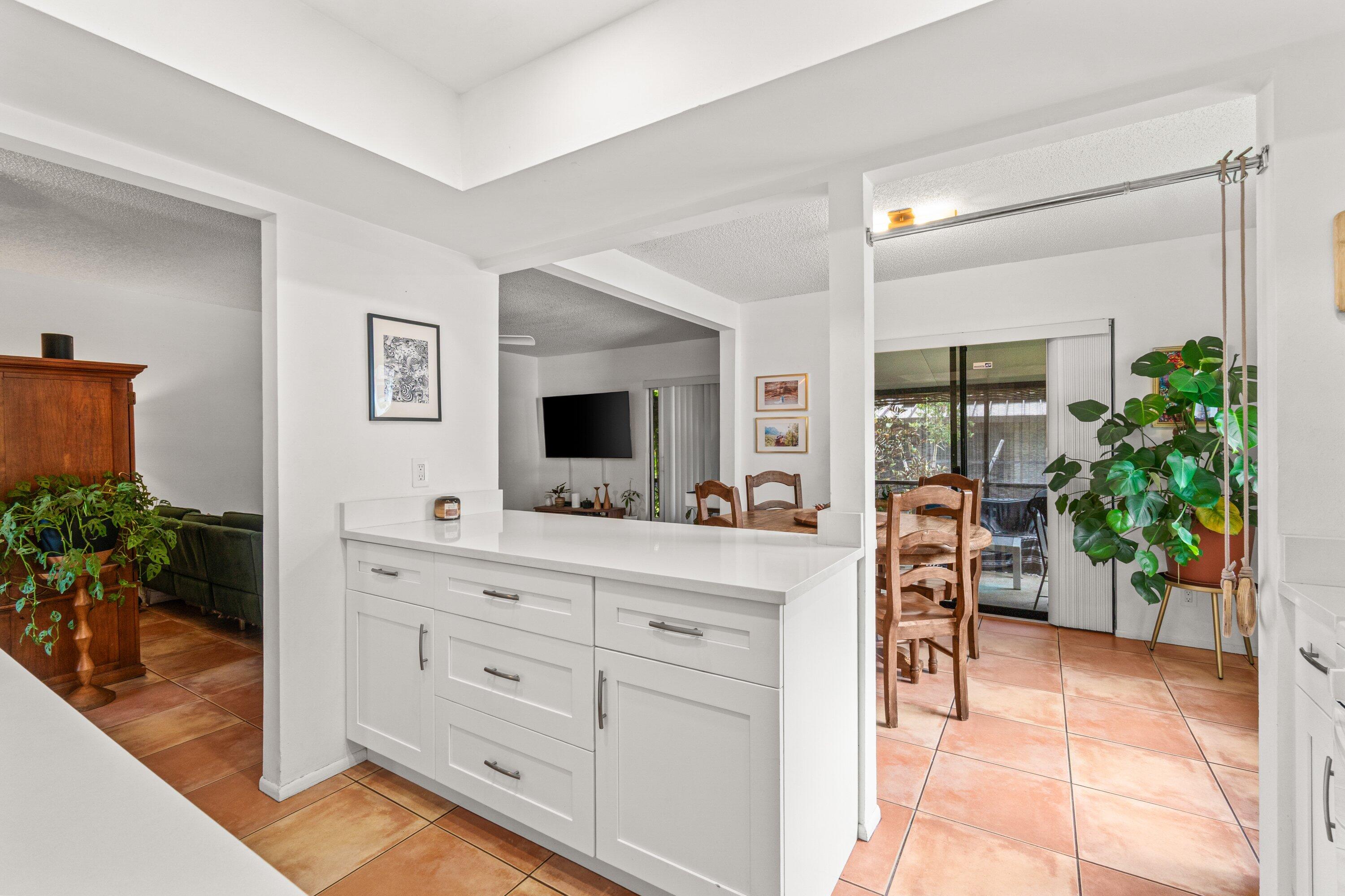 SUNFLOWER CONDO - Residential