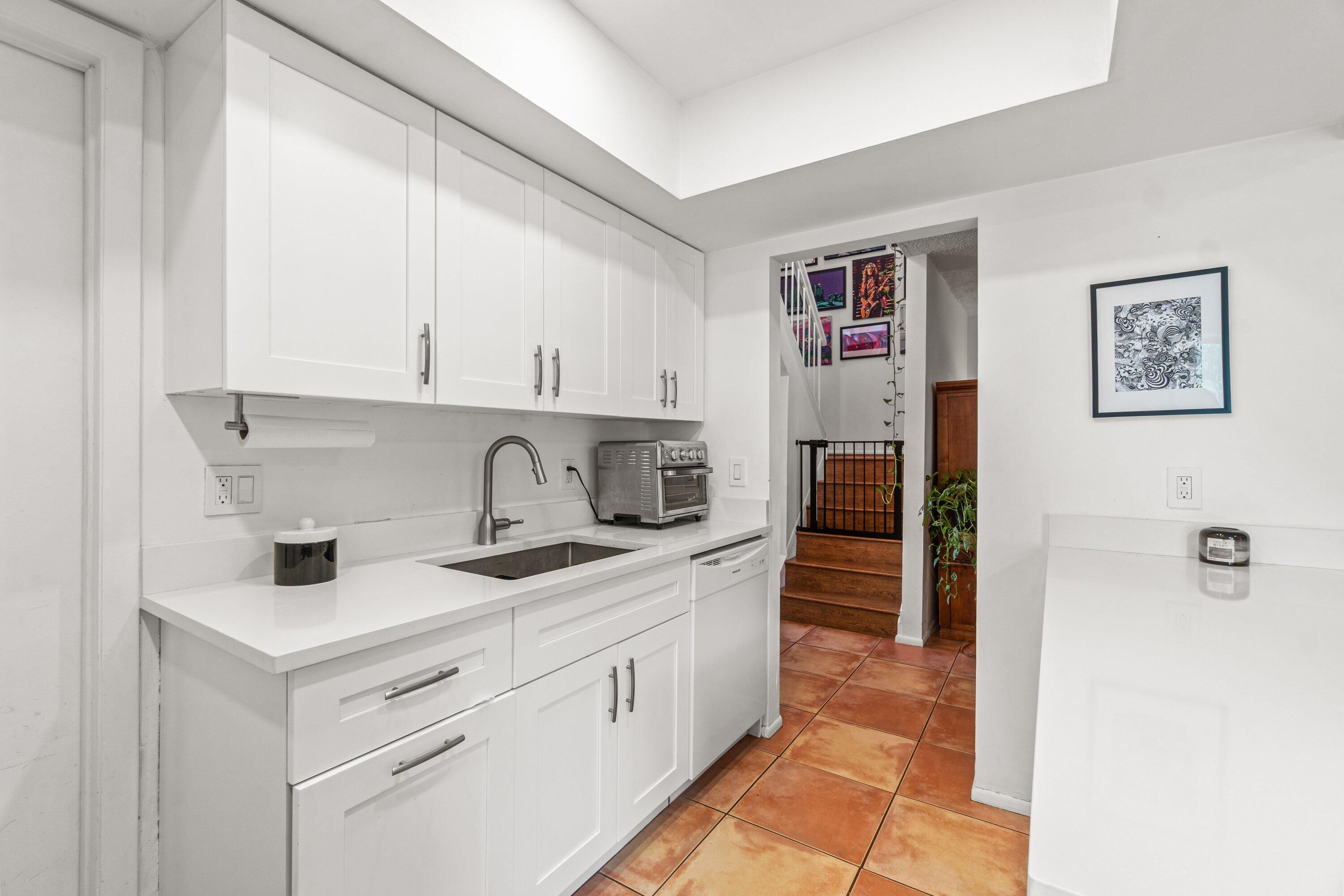 SUNFLOWER CONDO - Residential