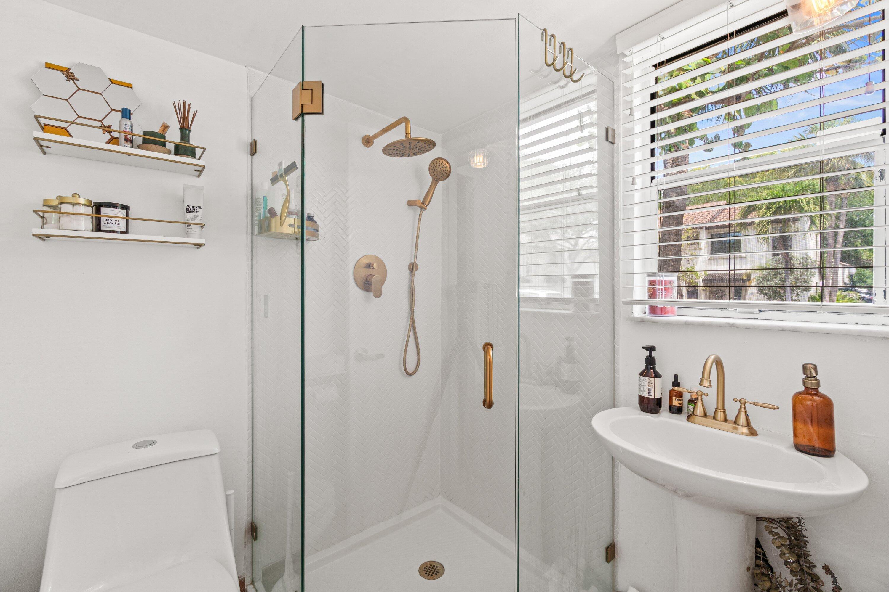 SUNFLOWER CONDO - Residential