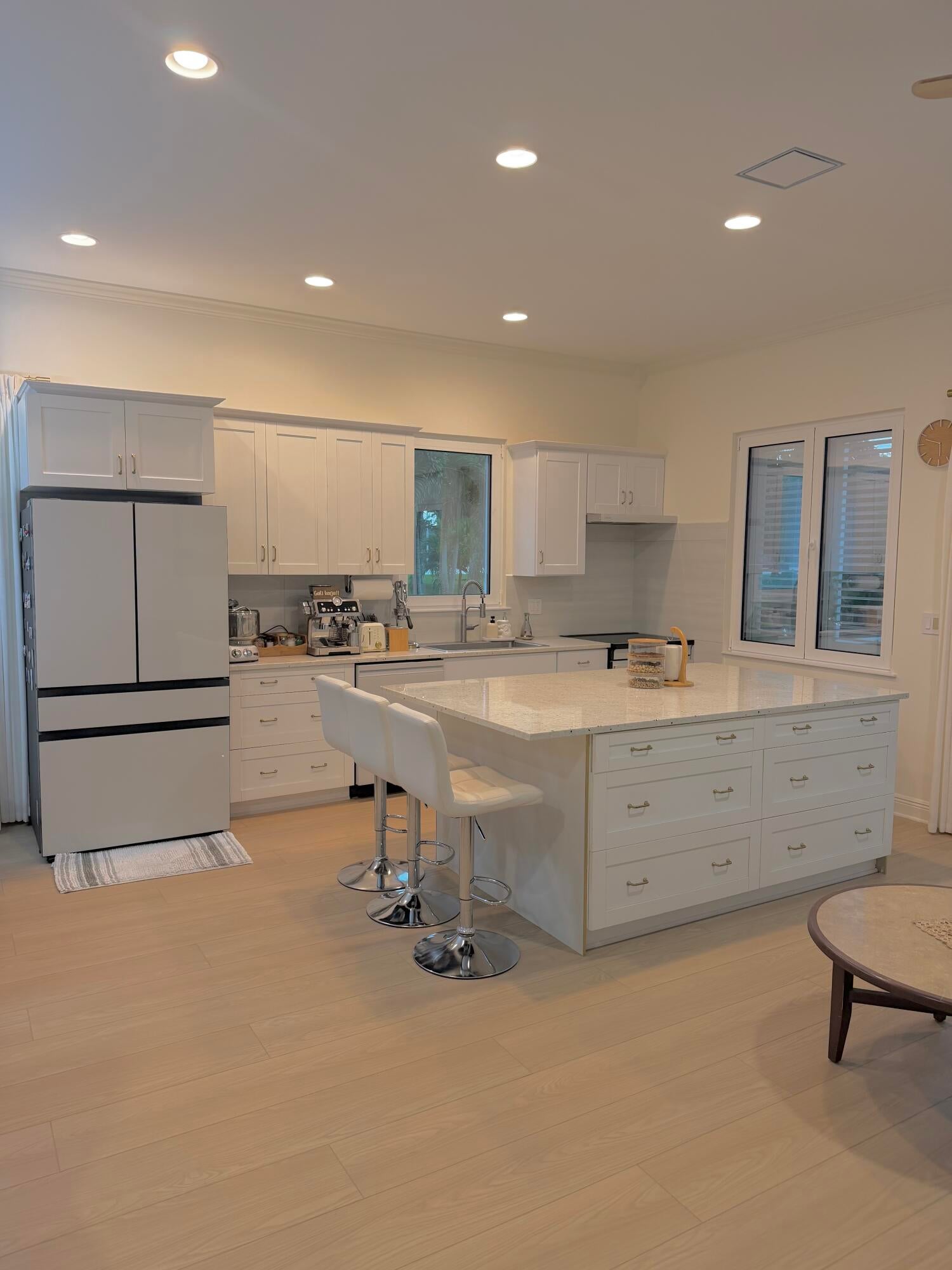 1210 Oakwater Drive, Royal Palm Beach, FL, 33411/$676,000 1 1210 Oakwater Drive
