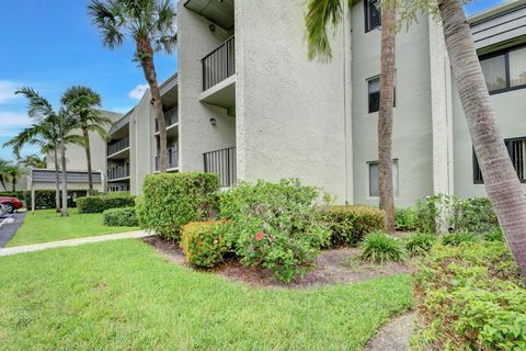 A home in Lake Worth