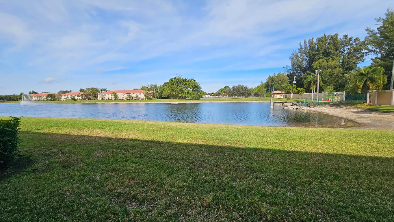 RENAISSANCE SEC 4 2 - Residential Lease