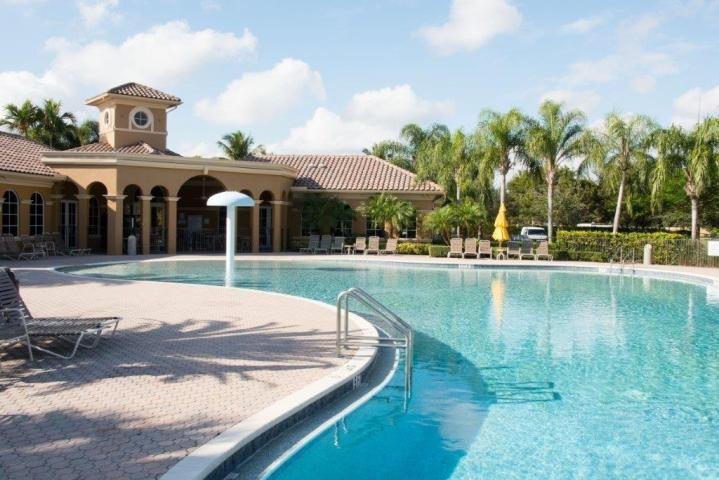 RENAISSANCE SEC 4 2 - Residential Lease