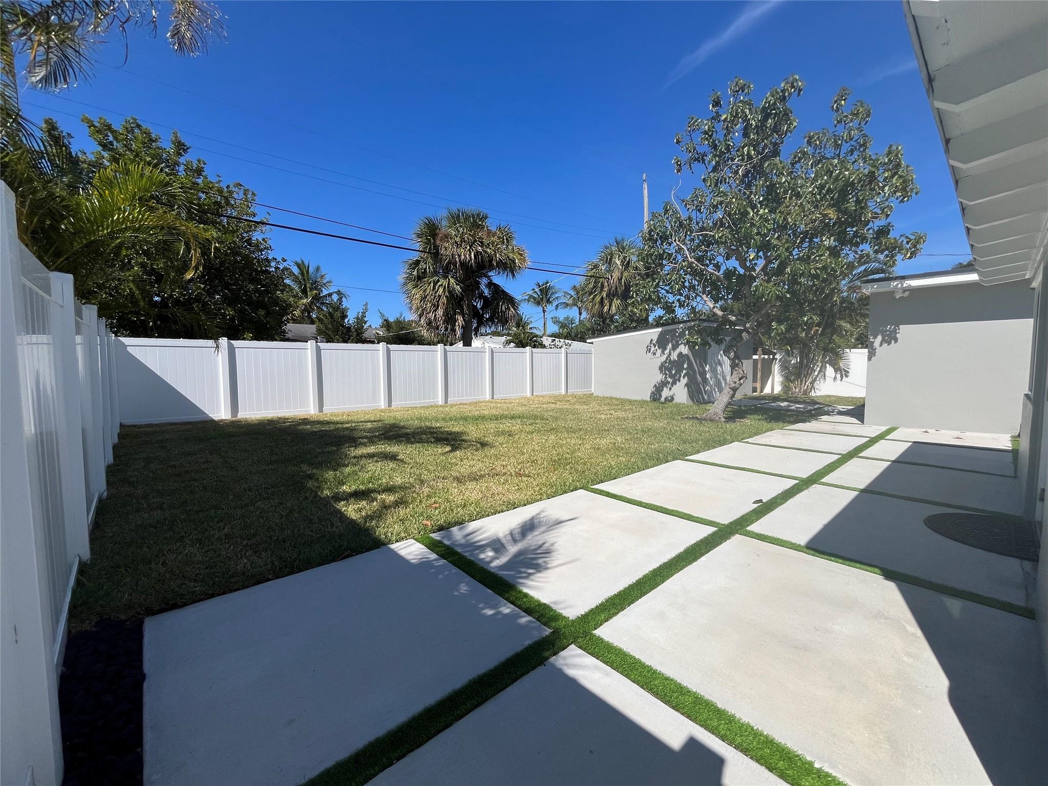 Broadmoor Sec 04 - Residential Lease