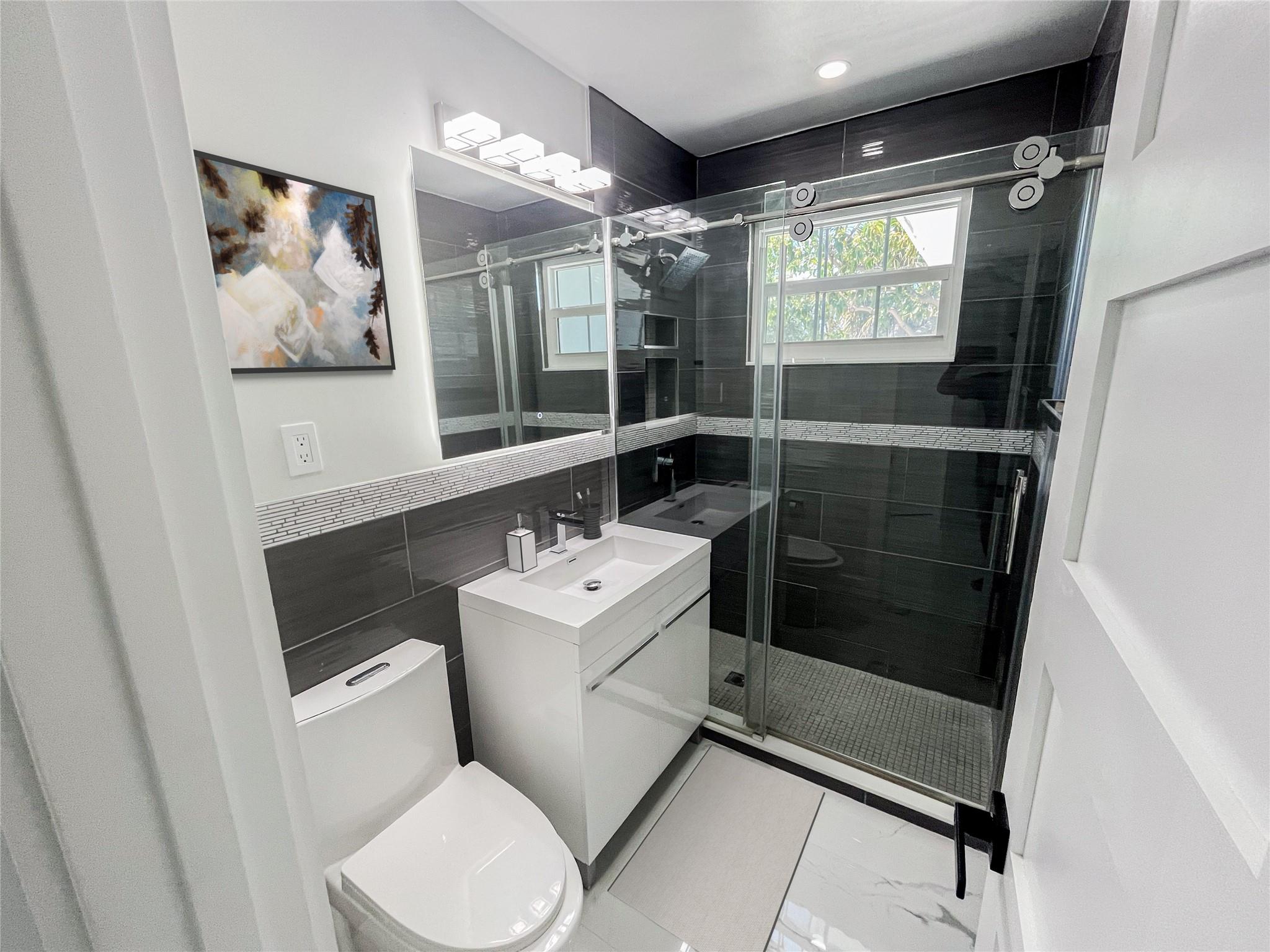 Broadmoor Sec 04 - Residential Lease
