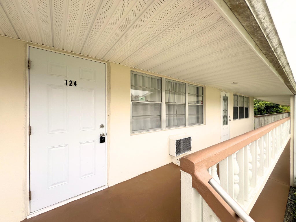 Photo of 124 E Andover E #124, West Palm Beach, FL 33417 (MLS # B26037889)