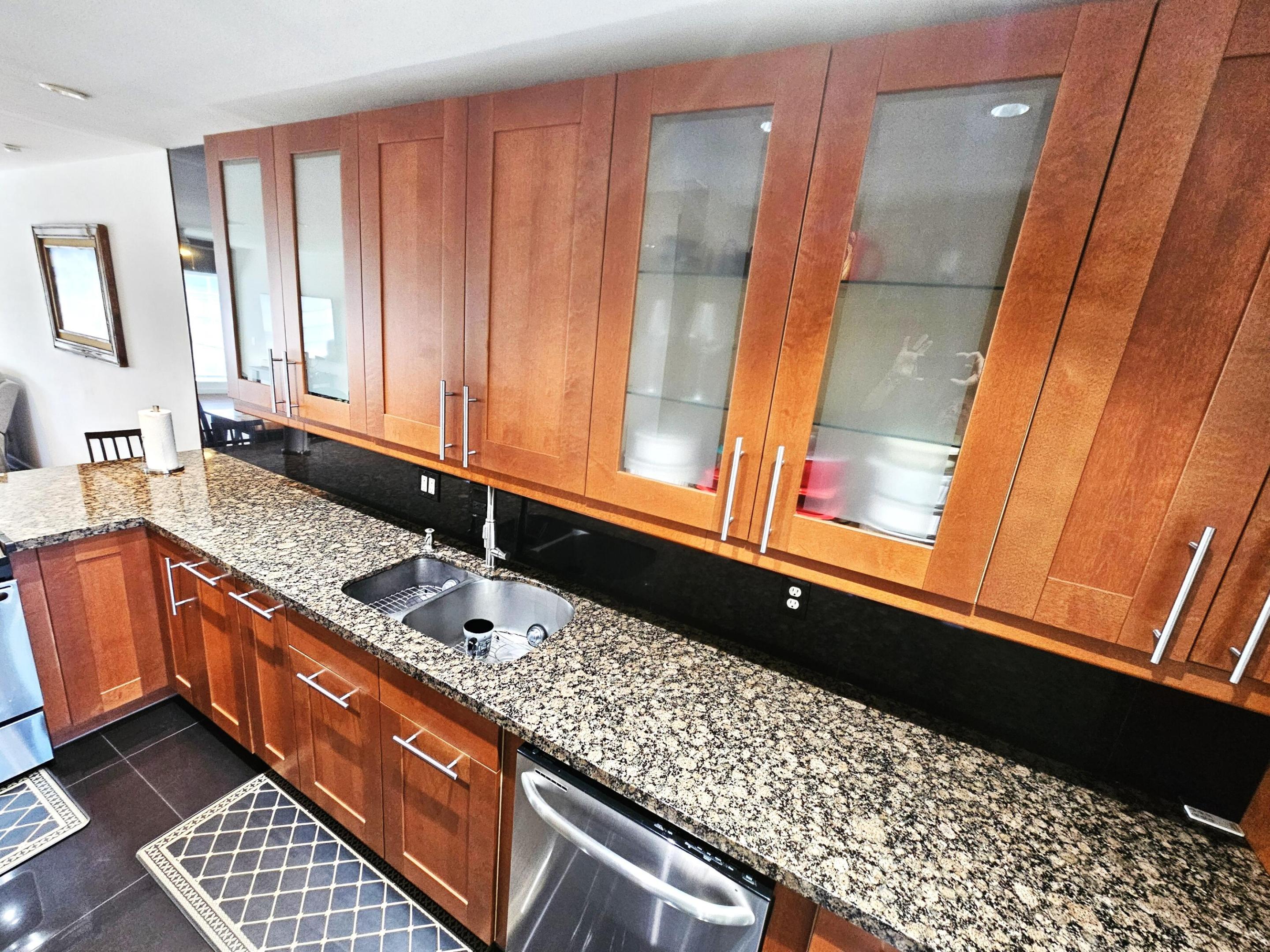 1141 VIOLET Terrace 201