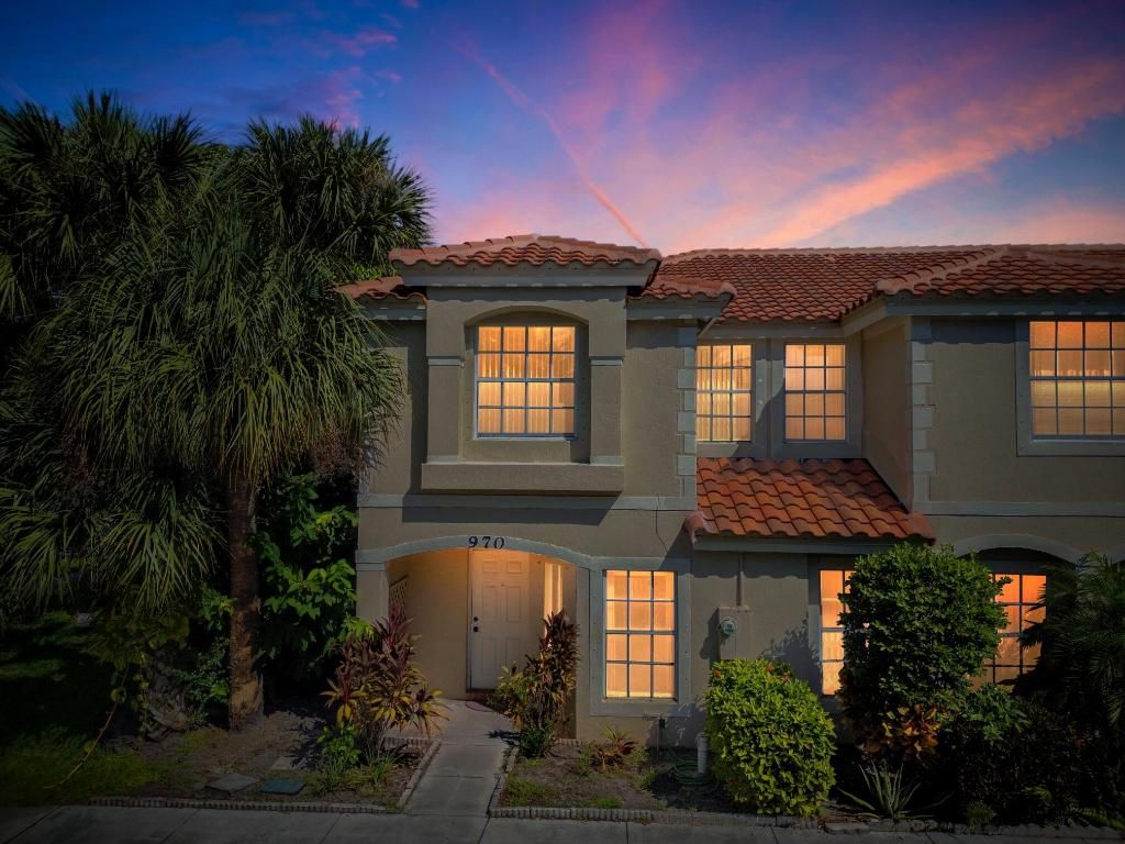 Photo of 970 Summit Lake Drive, West Palm Beach, FL 33406 (MLS # R11133069)