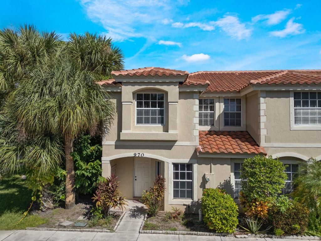 Photo of 970 Summit Lake Drive, West Palm Beach, FL 33406 (MLS # R11133069)