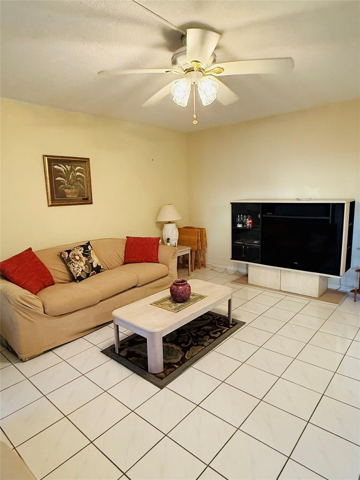 Lauderdale Oaks Condo - Residential