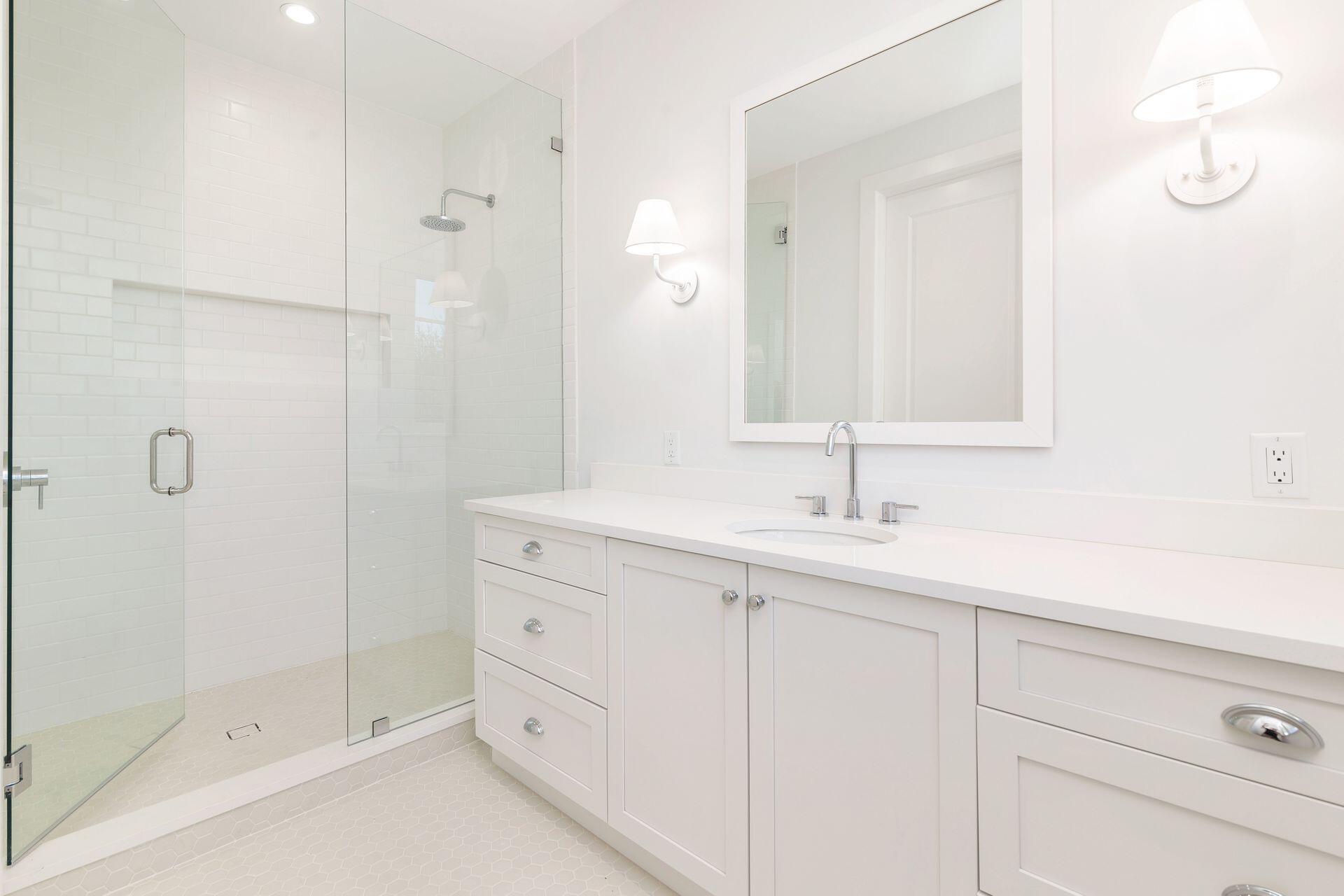 EDGEWATER - Residential