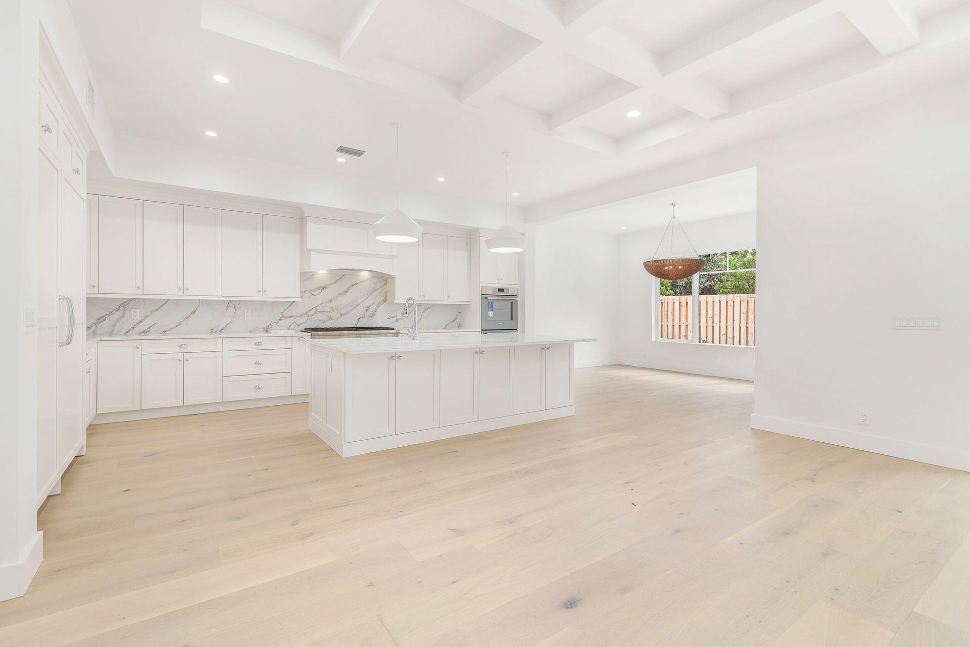 EDGEWATER - Residential