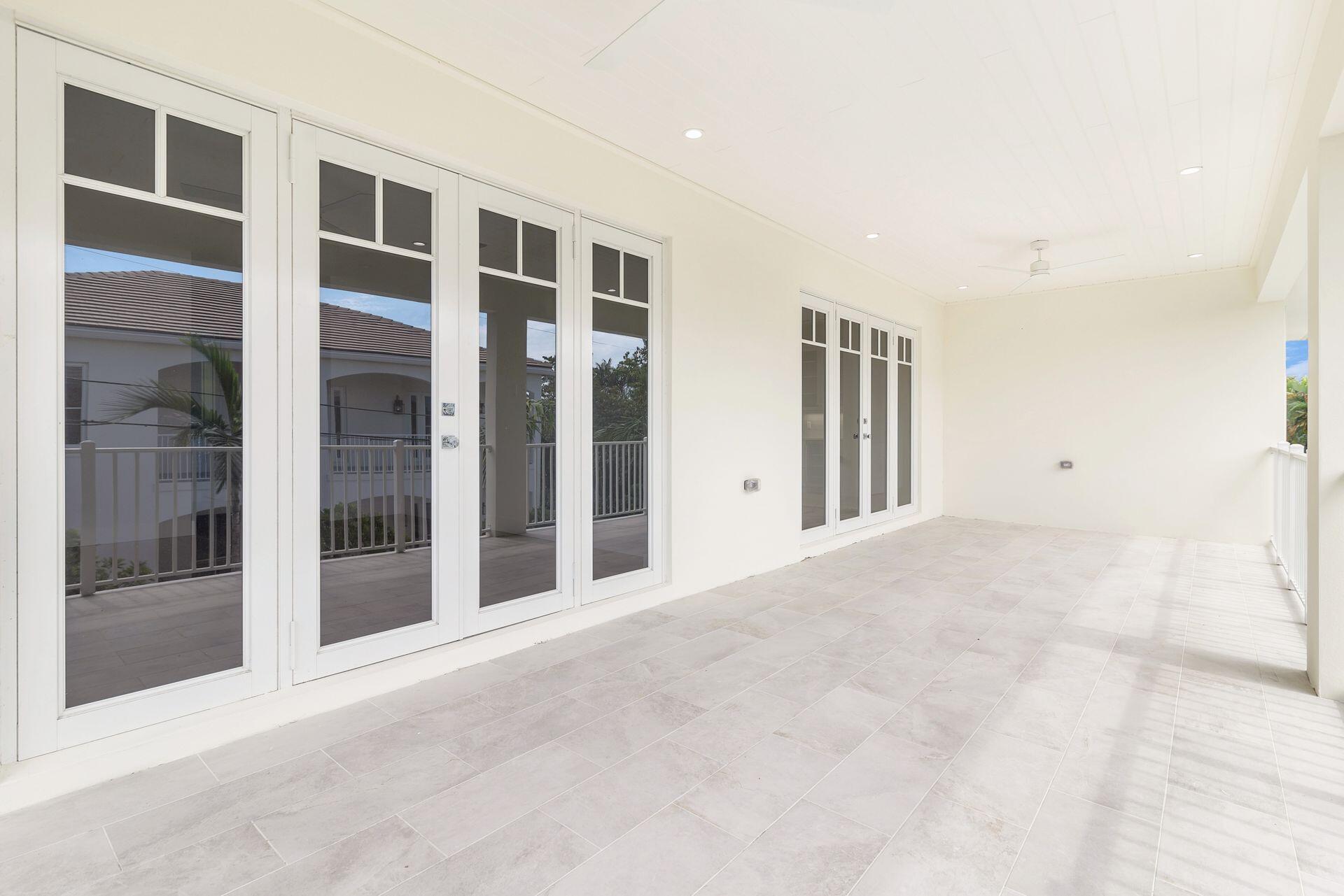 EDGEWATER - Residential