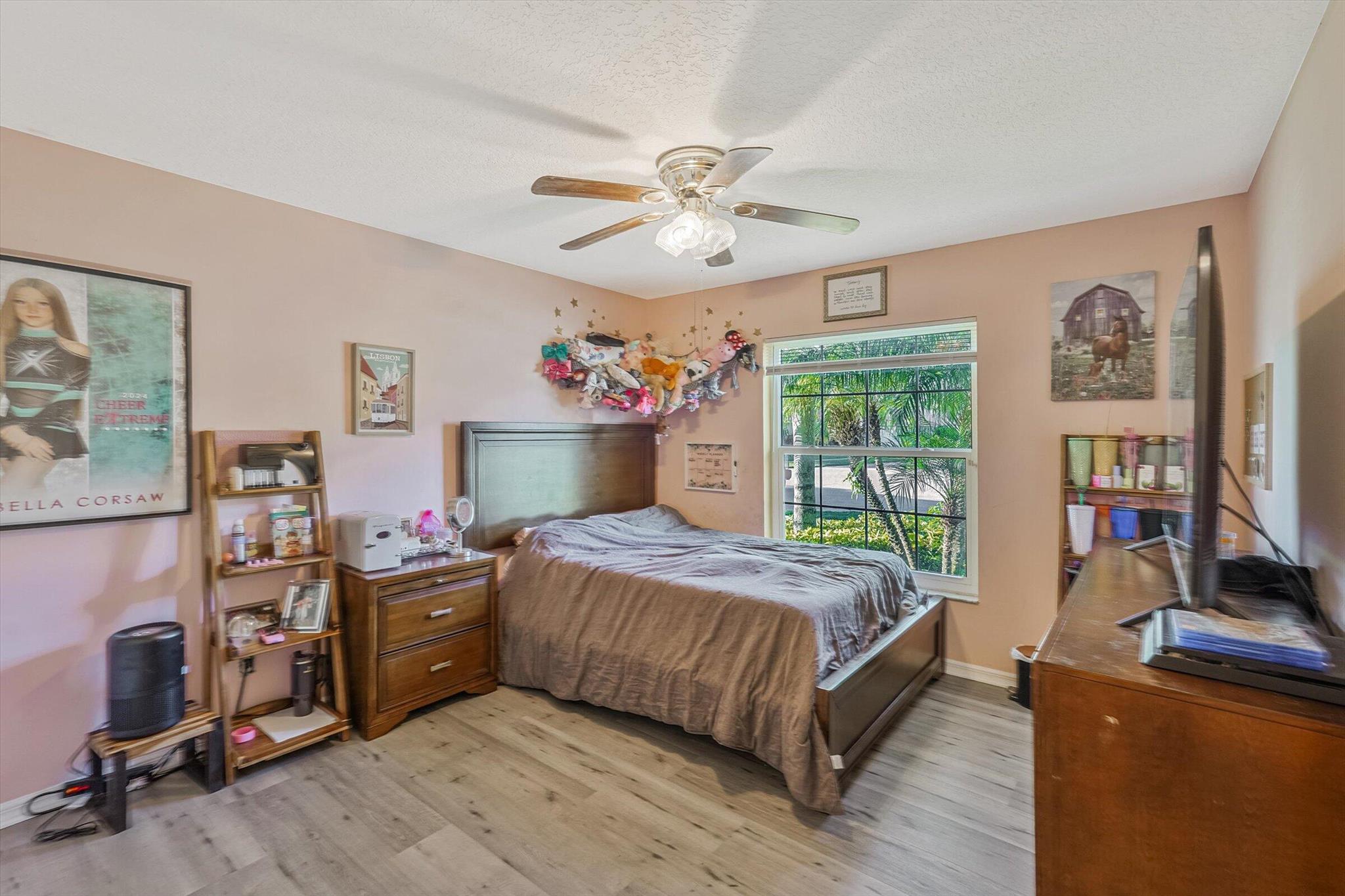 TUSCANY BAY - Residential