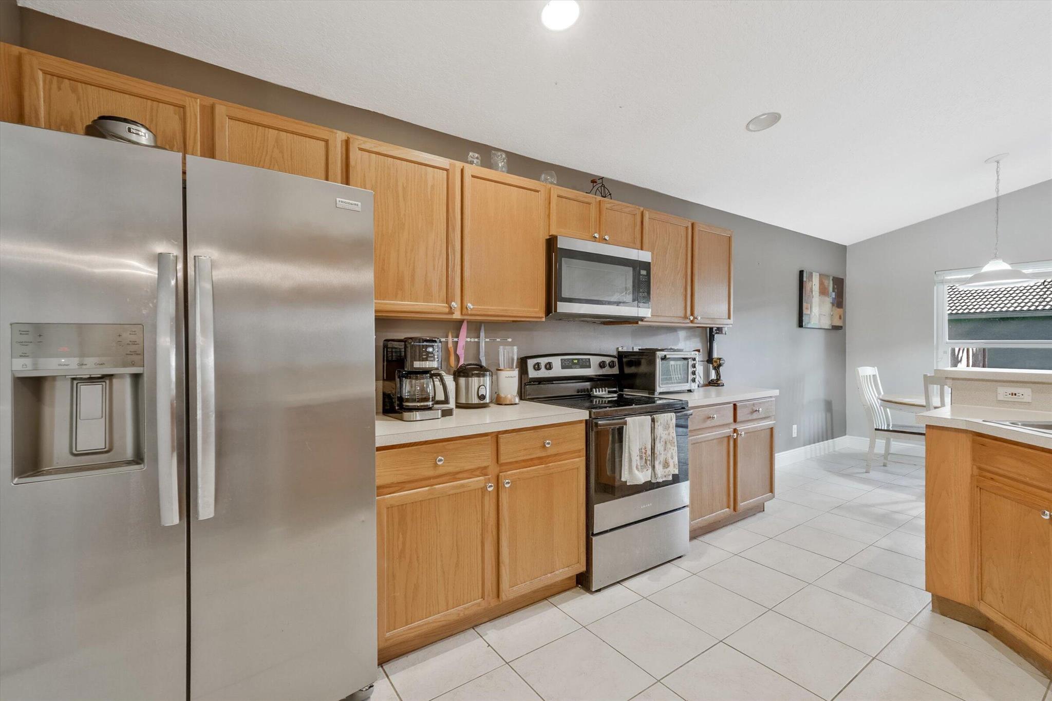 TUSCANY BAY - Residential