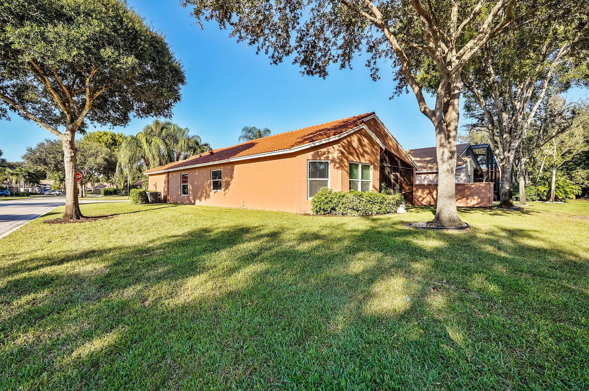 TUSCANY BAY - Residential