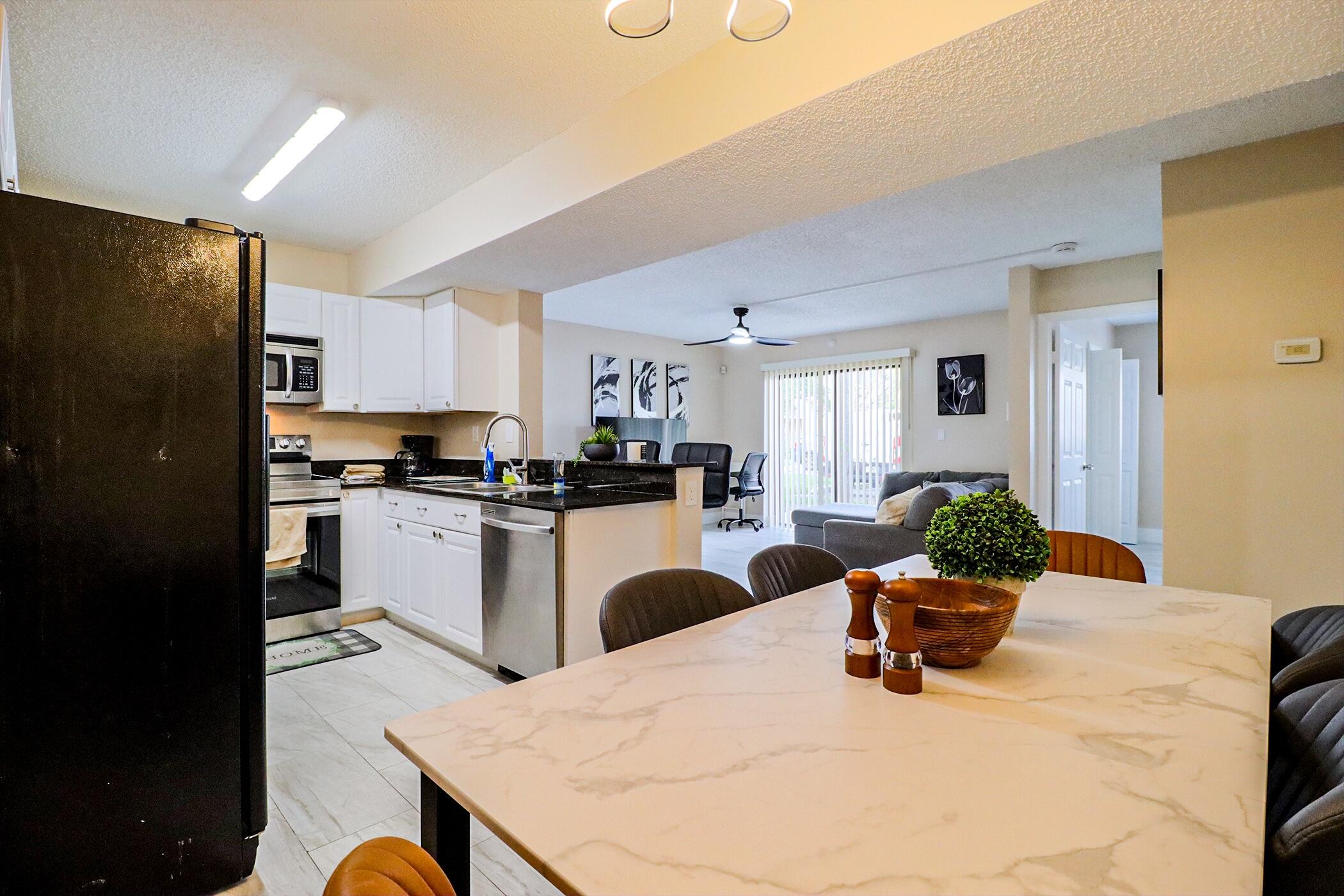 The Palms of Pembroke - Residential