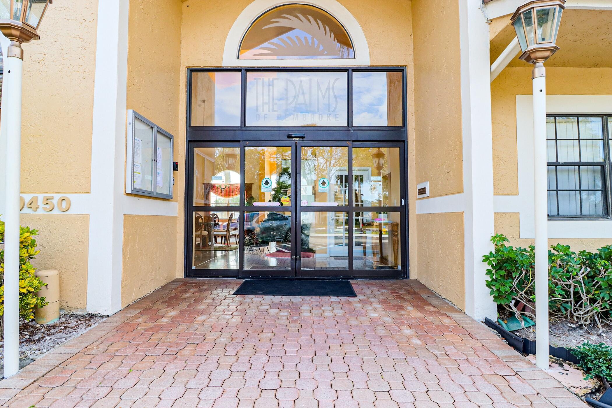 The Palms of Pembroke - Residential