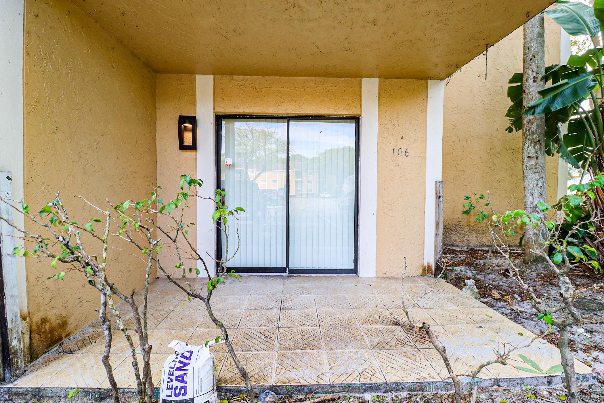 The Palms of Pembroke - Residential