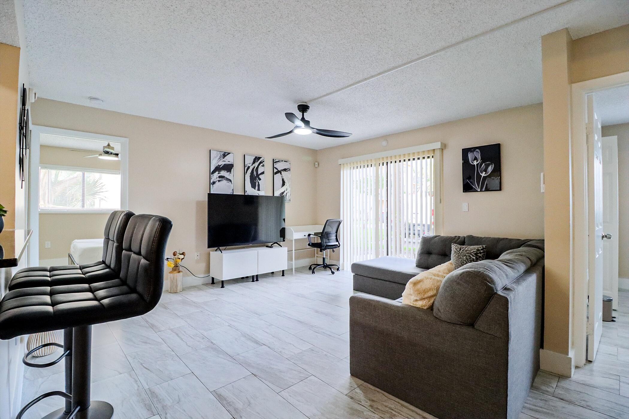 The Palms of Pembroke - Residential