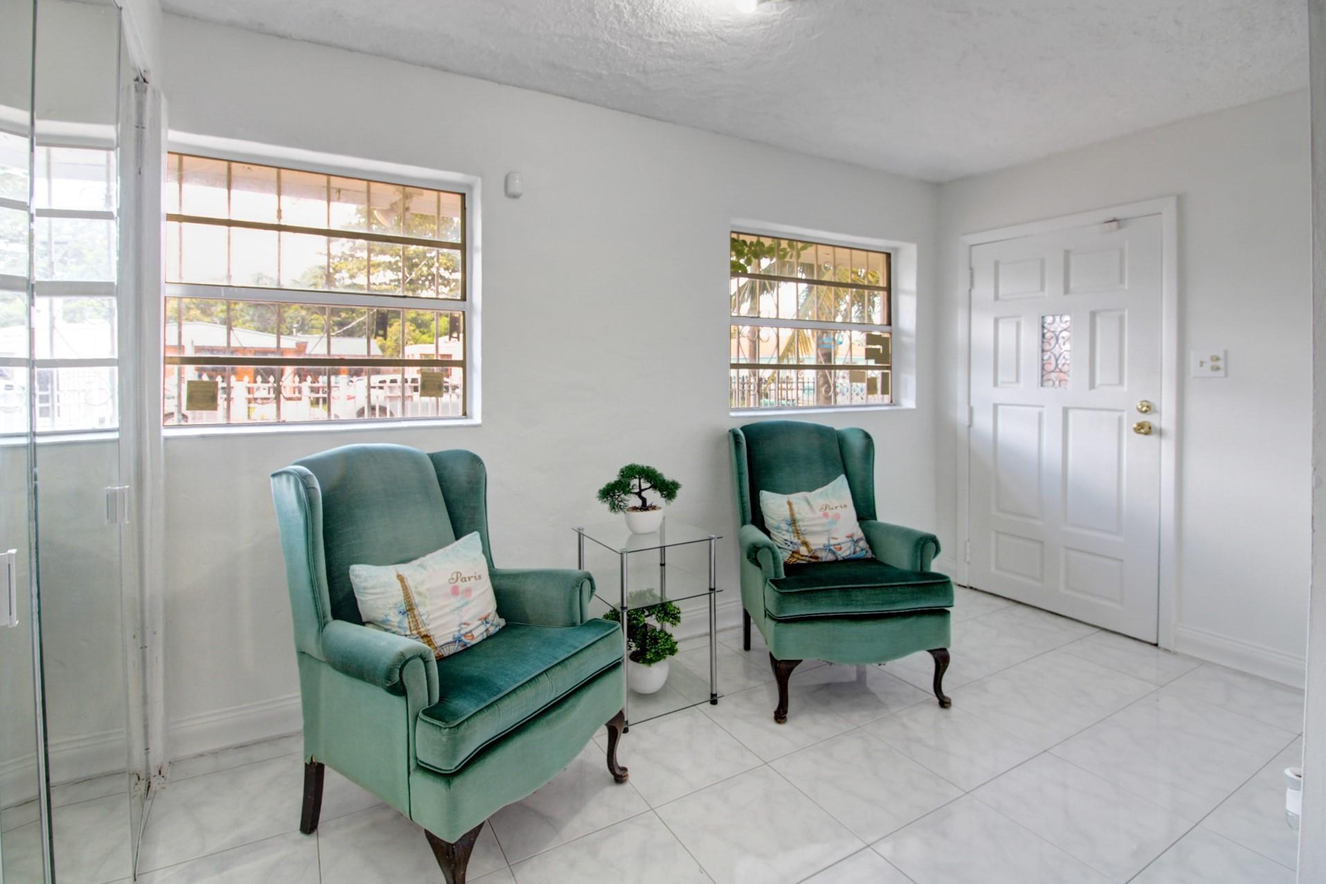 1236 NW 32nd St
