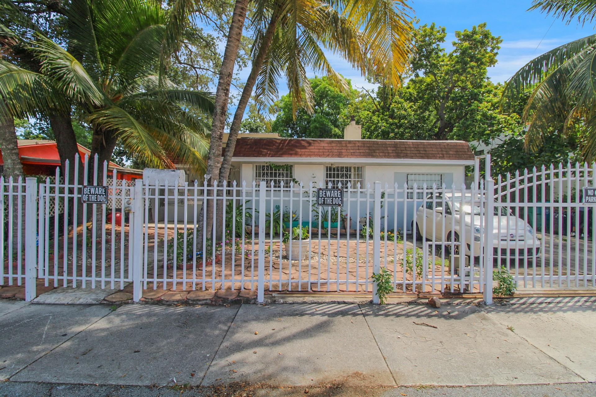 1236 NW 32nd St