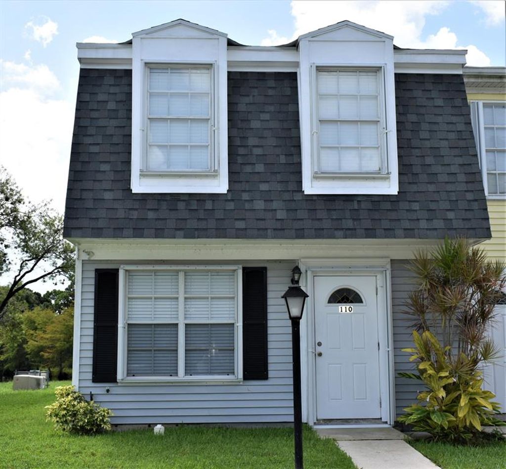 Photo of 110 Georgian Park Drive, Jupiter, FL 33458 (MLS # R10735552)