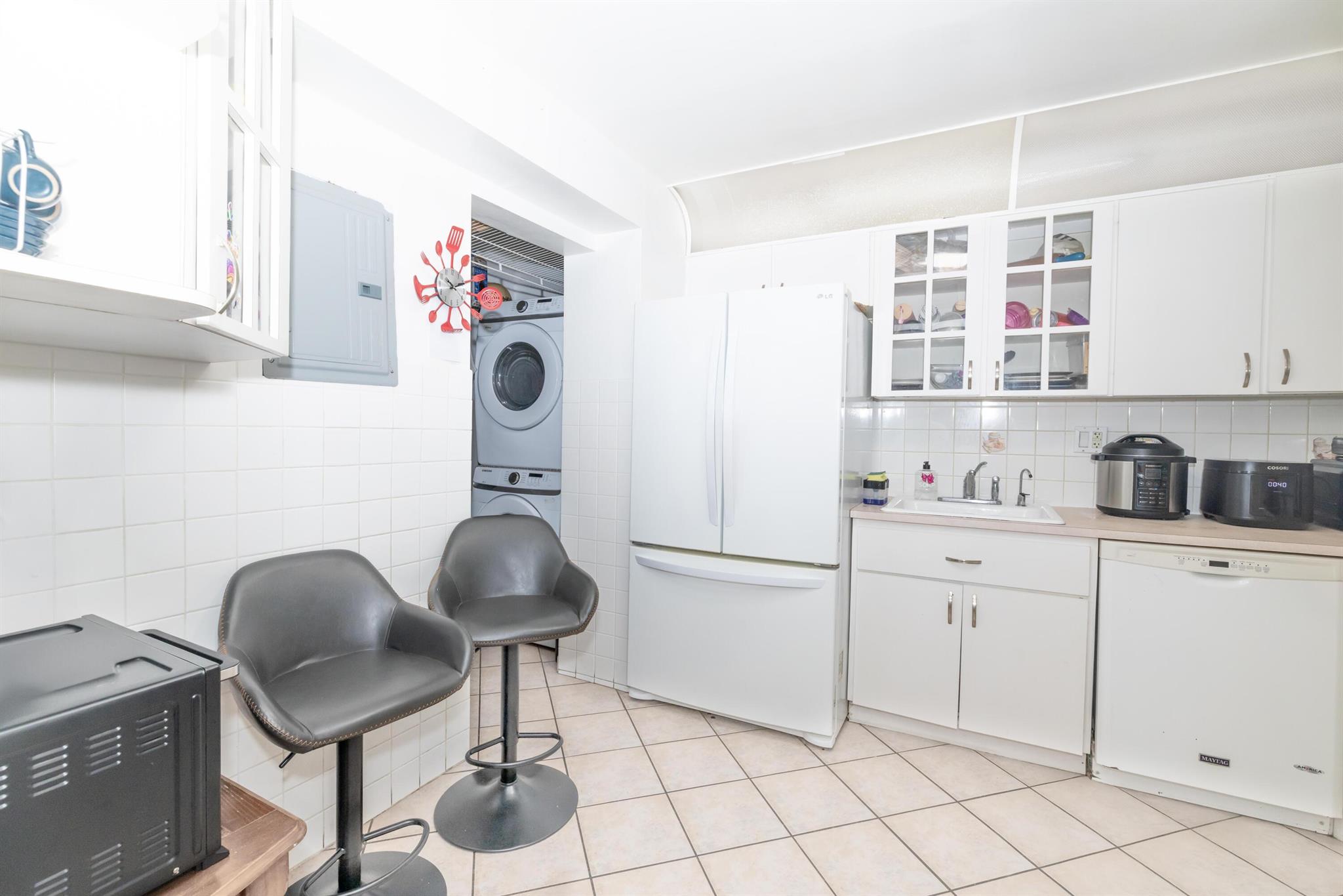HALF MOON TOWERS CONDO - Residential