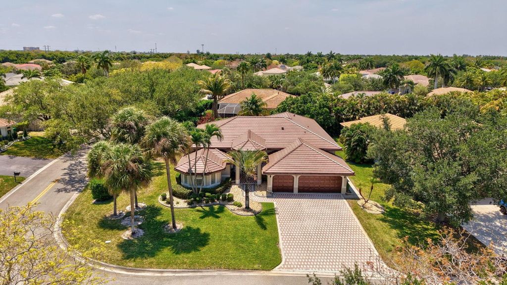 Photo of 5192 Kensington Circle, Coral Springs, FL 33076 (MLS # R11083159)