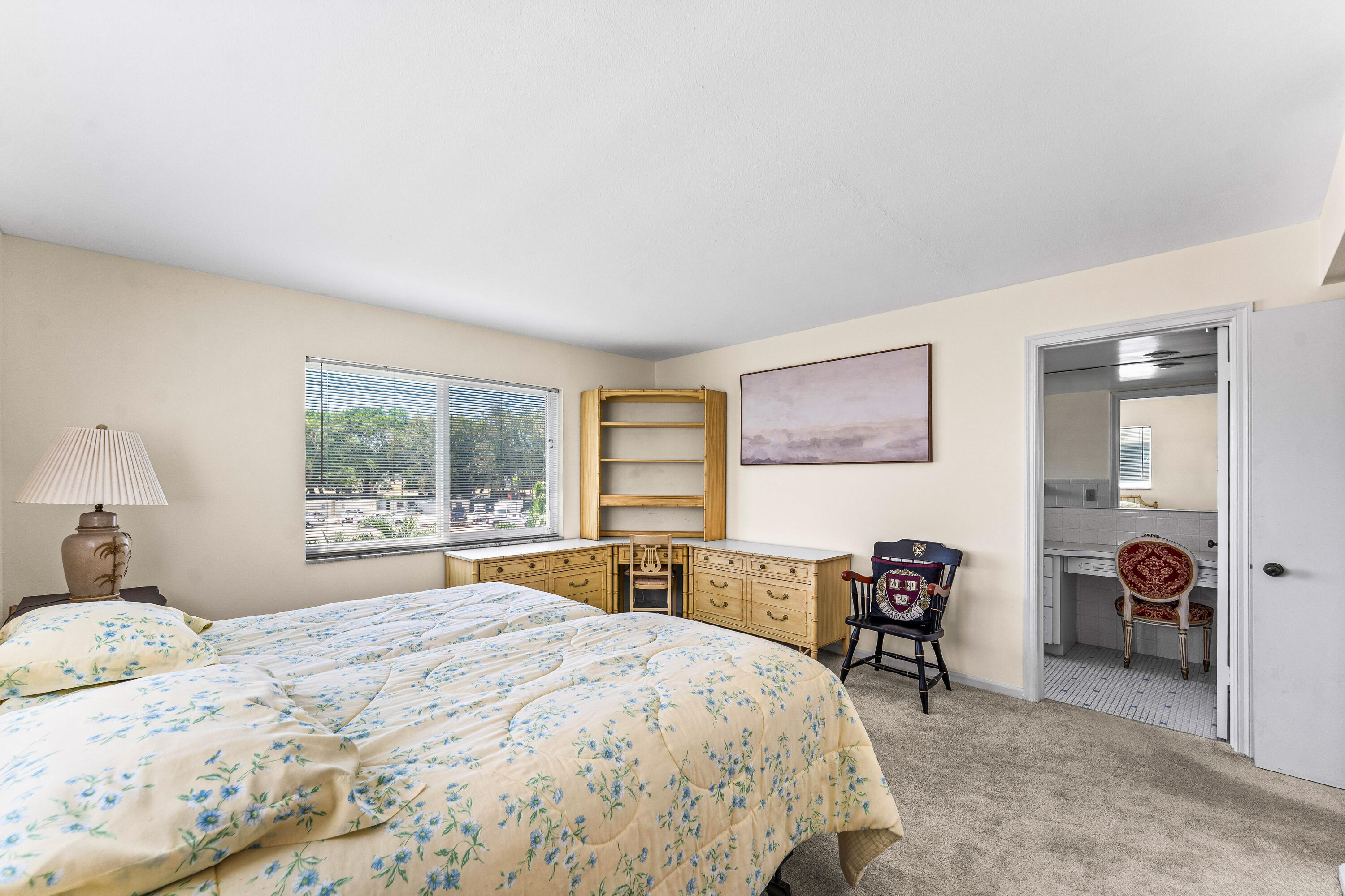 FAIRWAYS CONDO - Residential