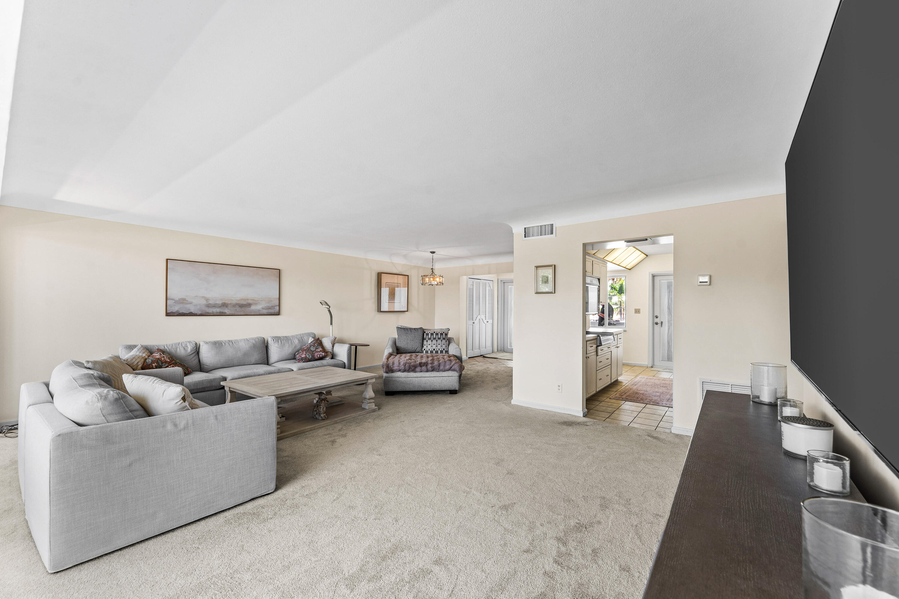 FAIRWAYS CONDO - Residential