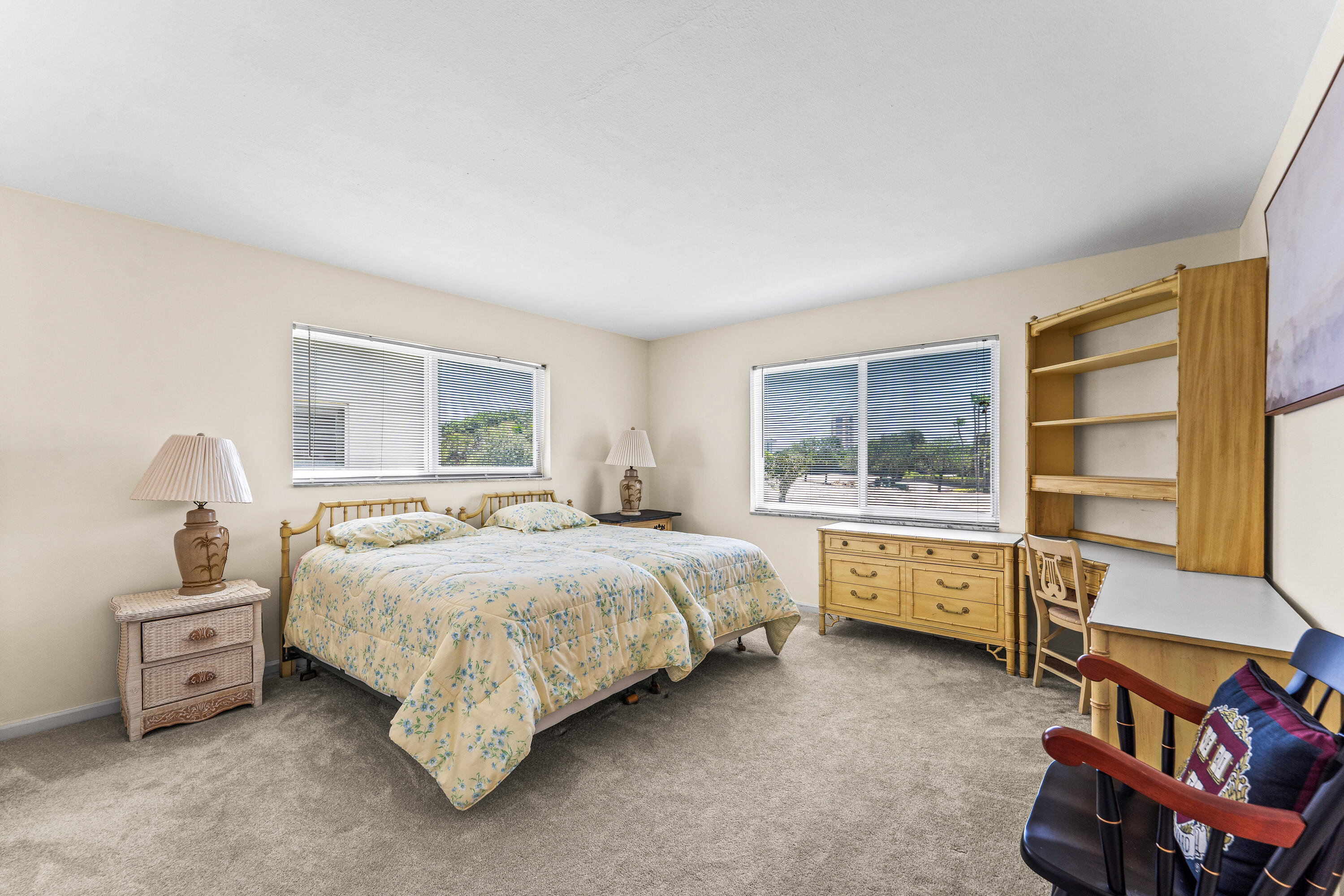 FAIRWAYS CONDO - Residential