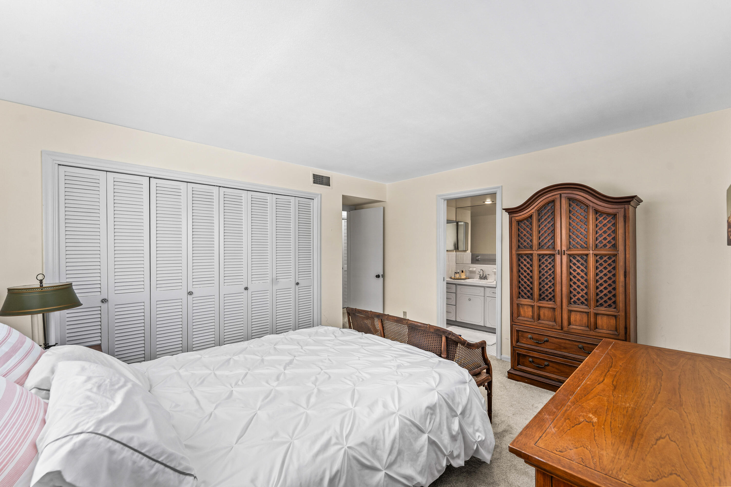 FAIRWAYS CONDO - Residential