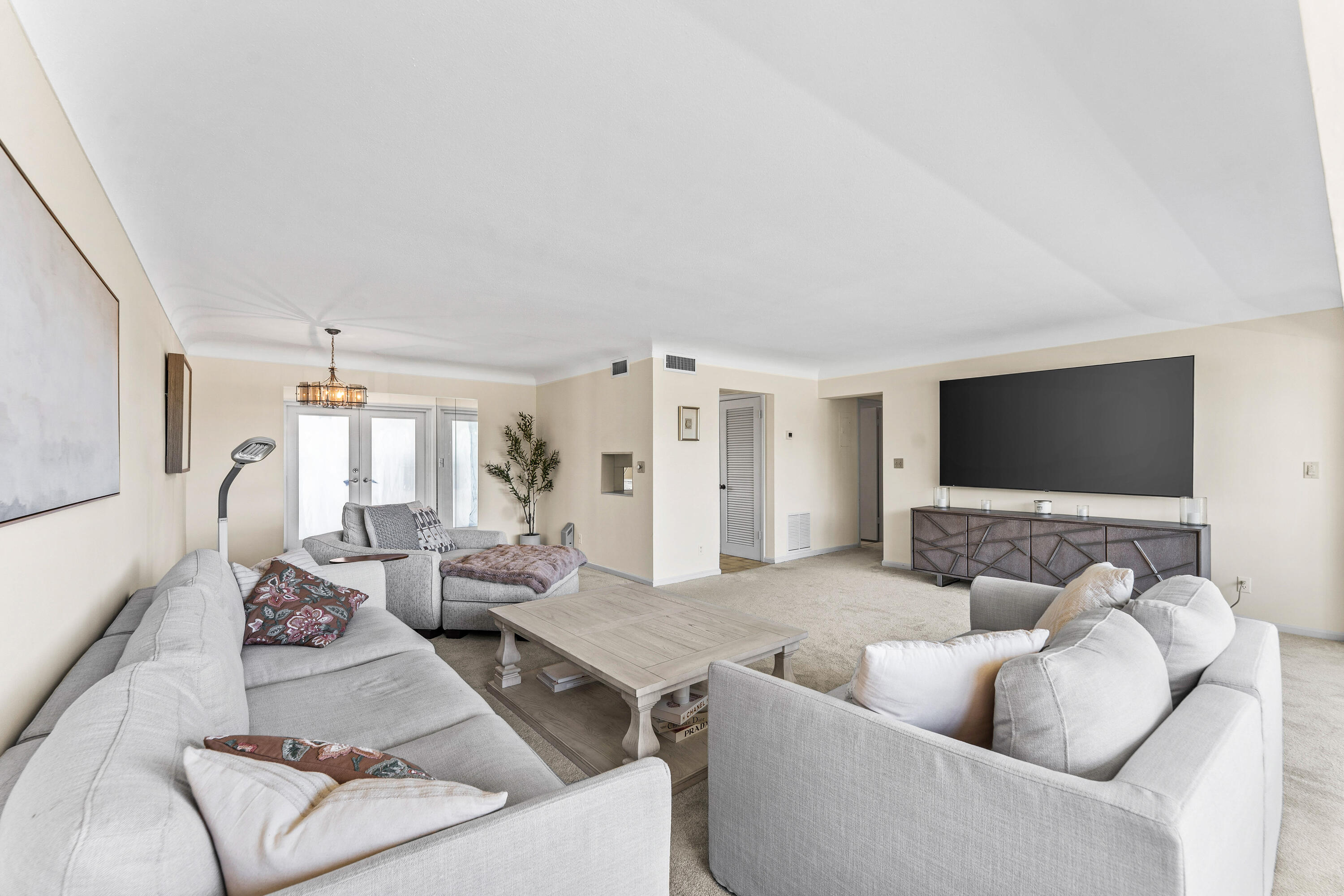 FAIRWAYS CONDO - Residential