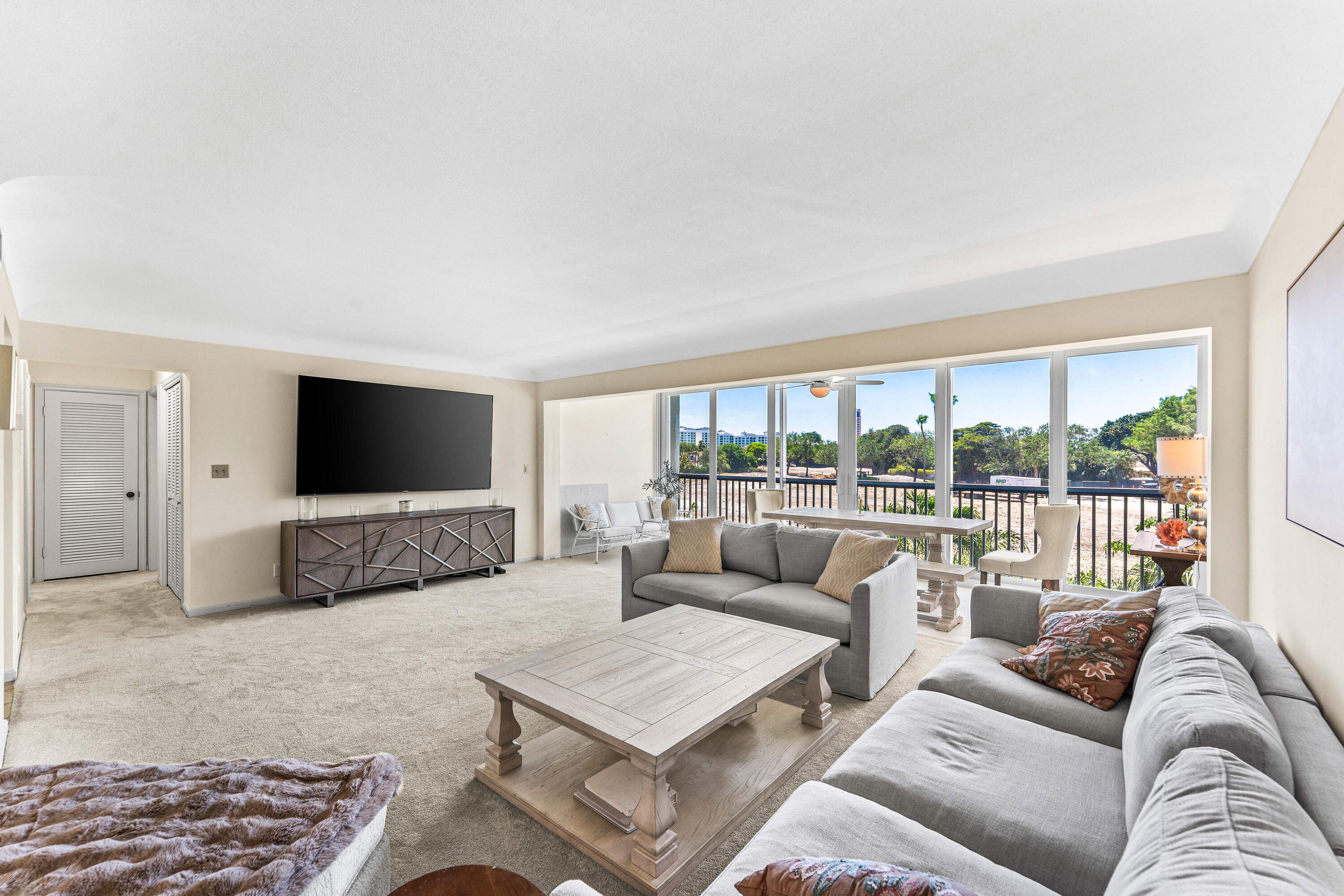 FAIRWAYS CONDO - Residential