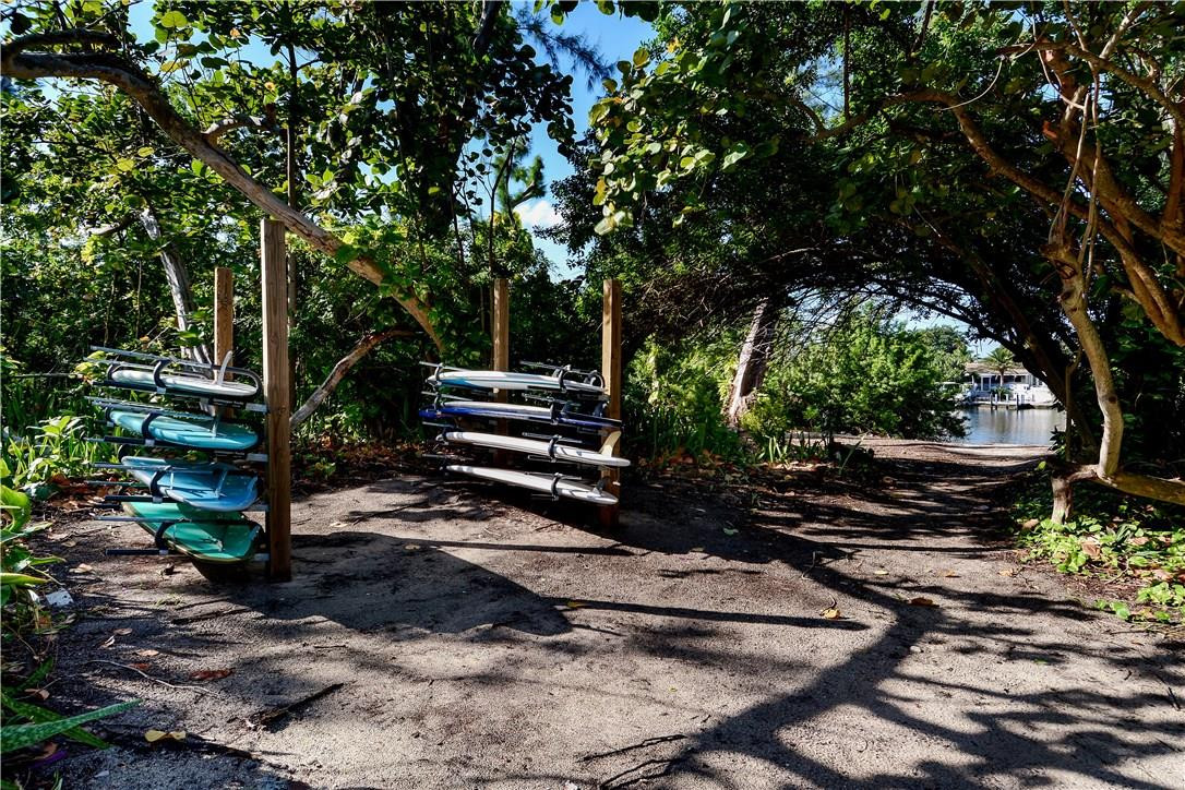 DEL LAGO ISLE - Residential