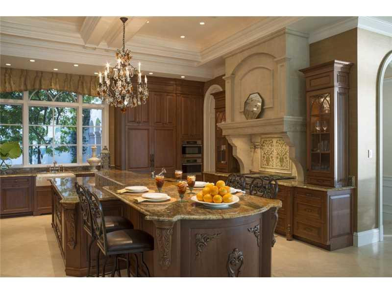 DEL LAGO ISLE - Residential